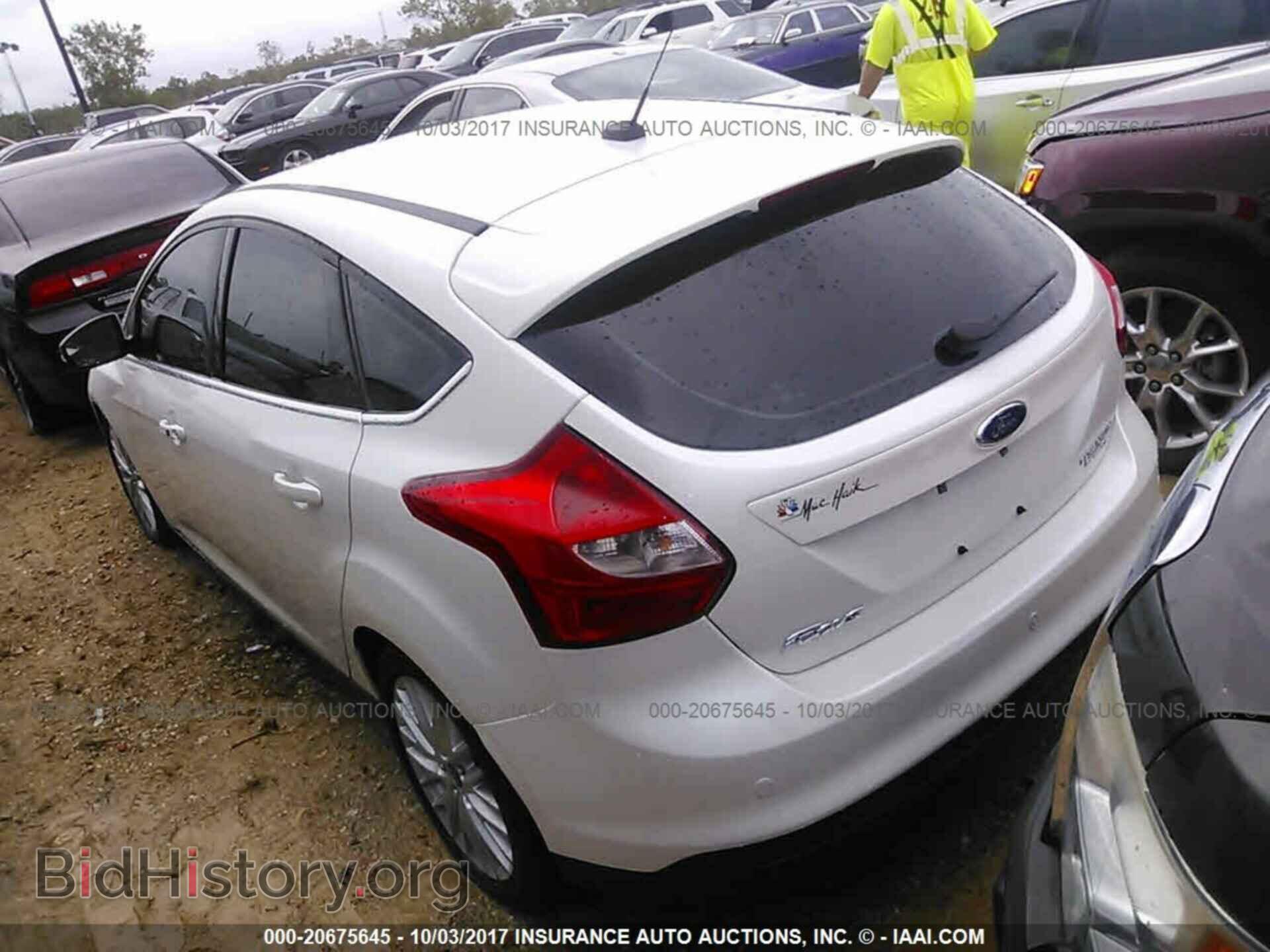 2014 Ford Focus - VIN: 1FADP3N20EL381028 - Photo 3