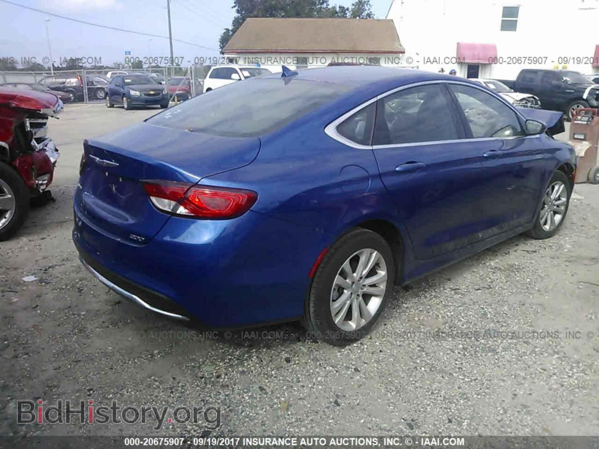 2015 Chrysler 200 - VIN: 1C3CCCAB5FN710355 - Фото 4