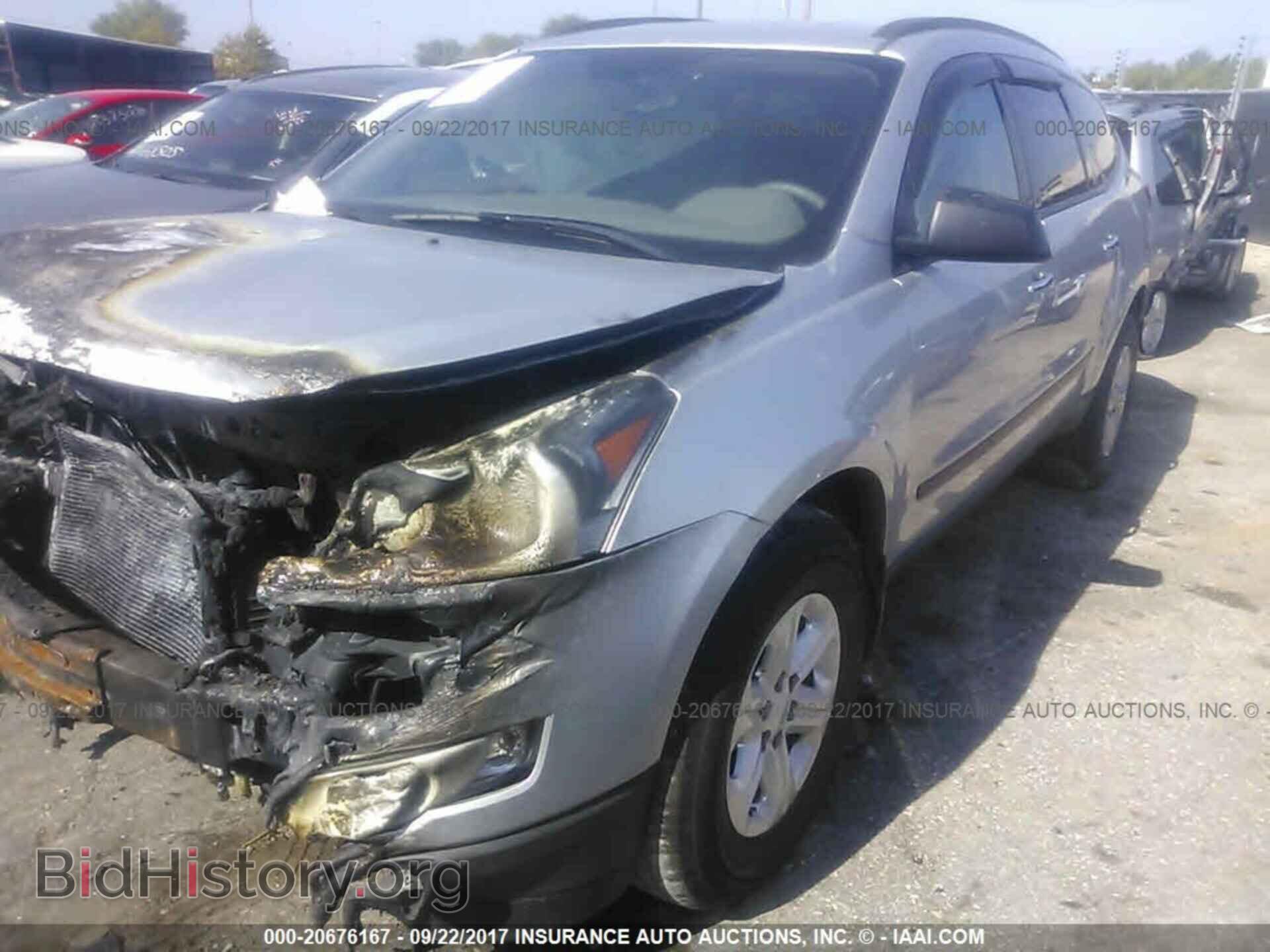 2012 Chevrolet Traverse - VIN: 1GNKVEED2CJ201374 - Фото 2