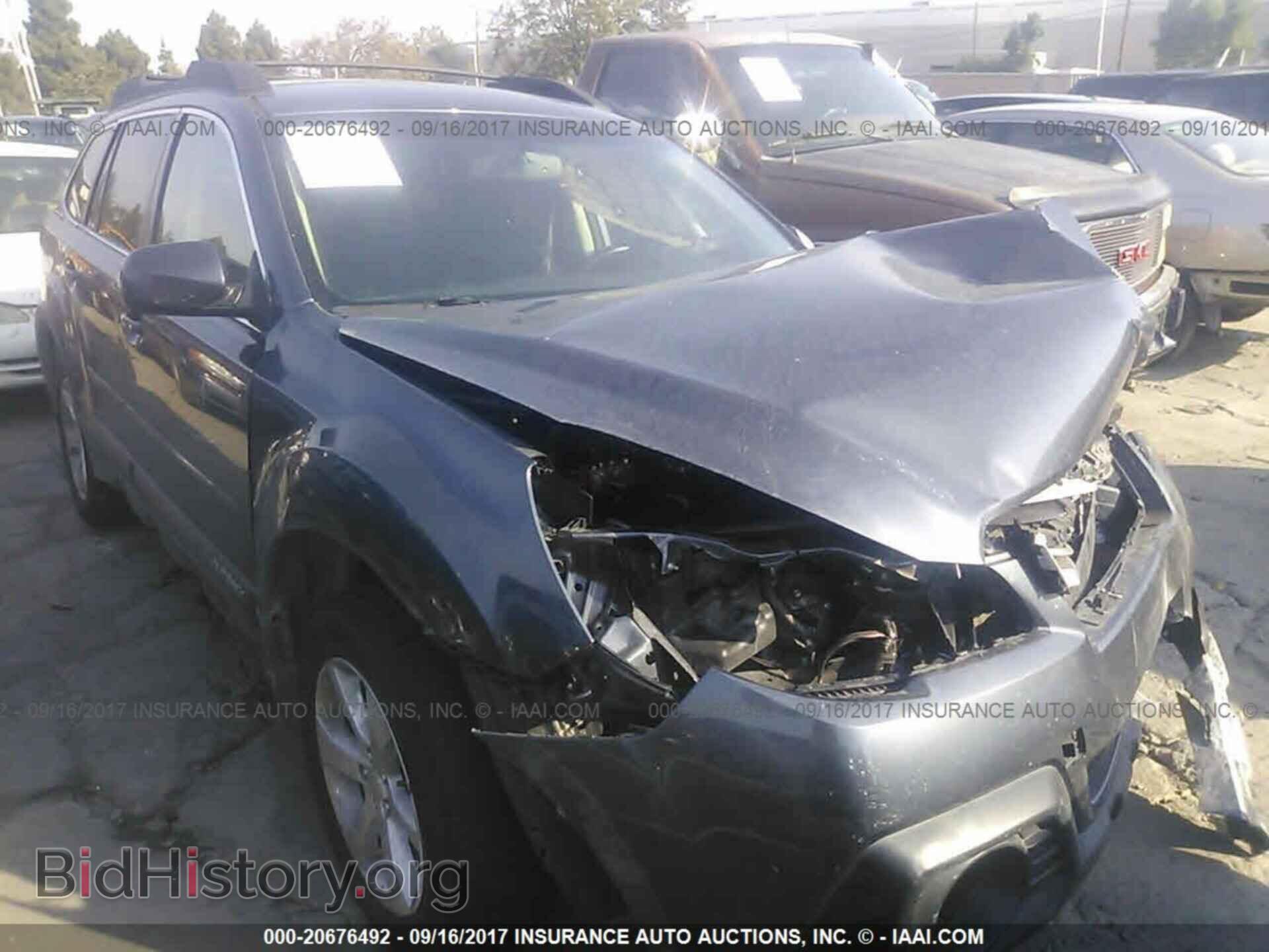 Фотография 4S4BRBDC8E3279777 - Subaru Outback 2014