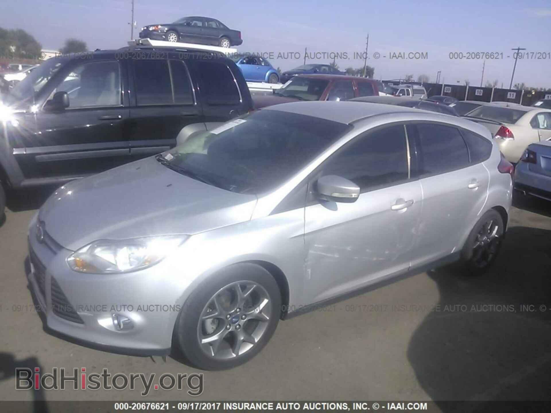 2013 Ford Focus - VIN: 1FADP3K28DL223068 - Фото 2
