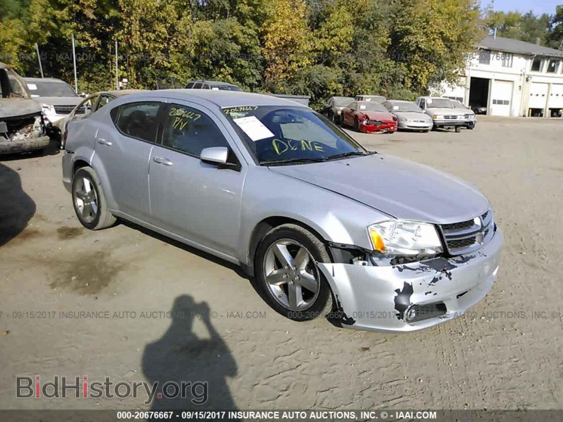 Photo 1B3BD2FG6BN572341 - Dodge Avenger 2011