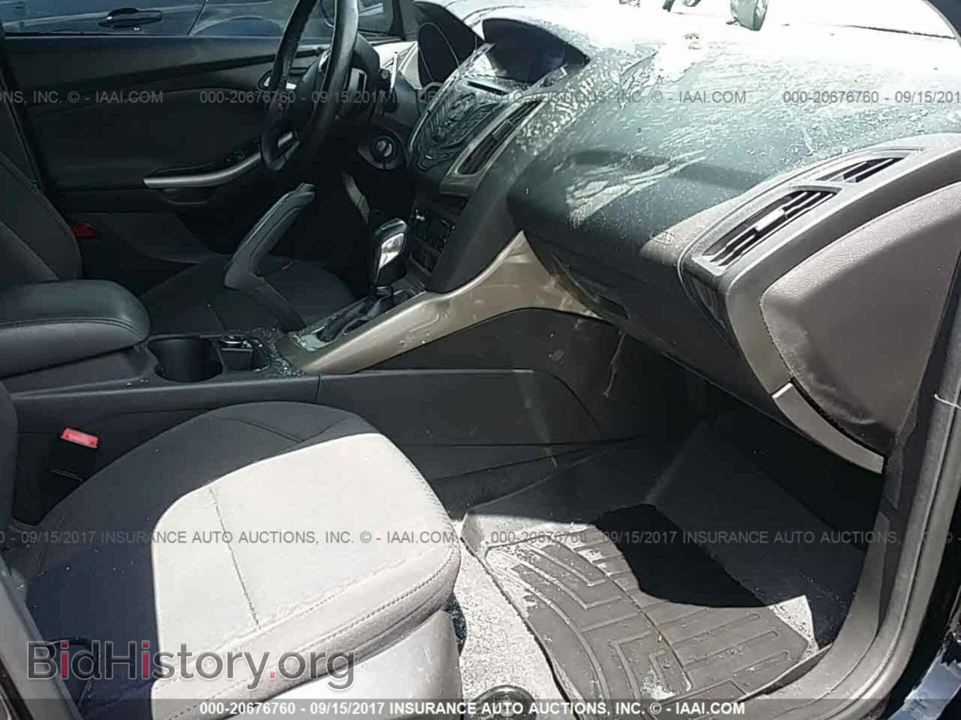 2012 Ford Focus - VIN: 1FAHP3M24CL285659 - Photo 5