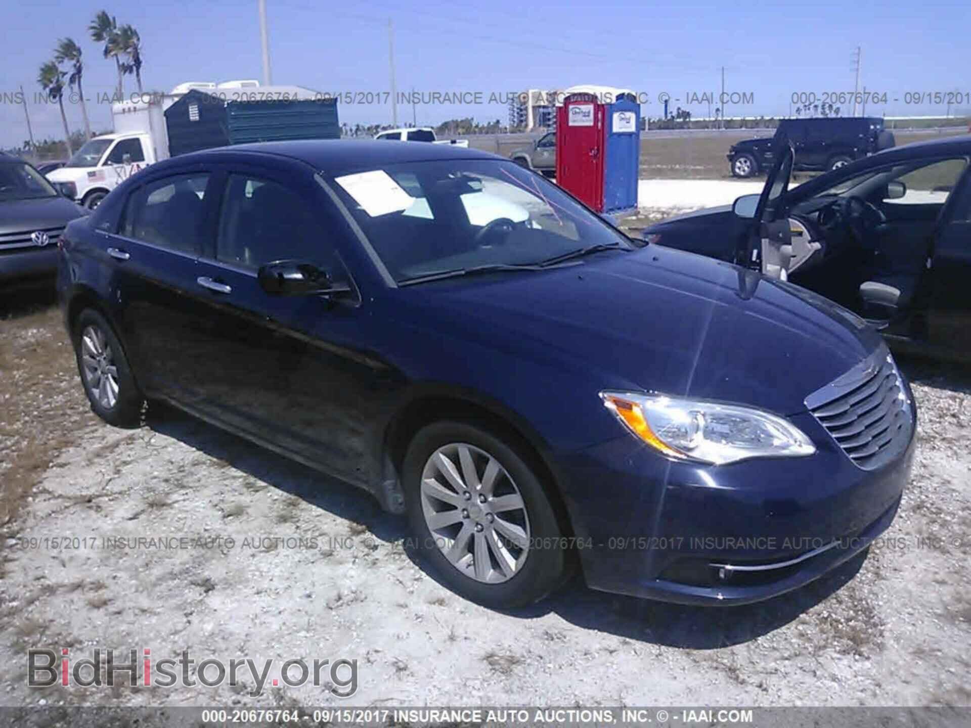 Photo 1C3CCBCG0EN172858 - Chrysler 200 2014