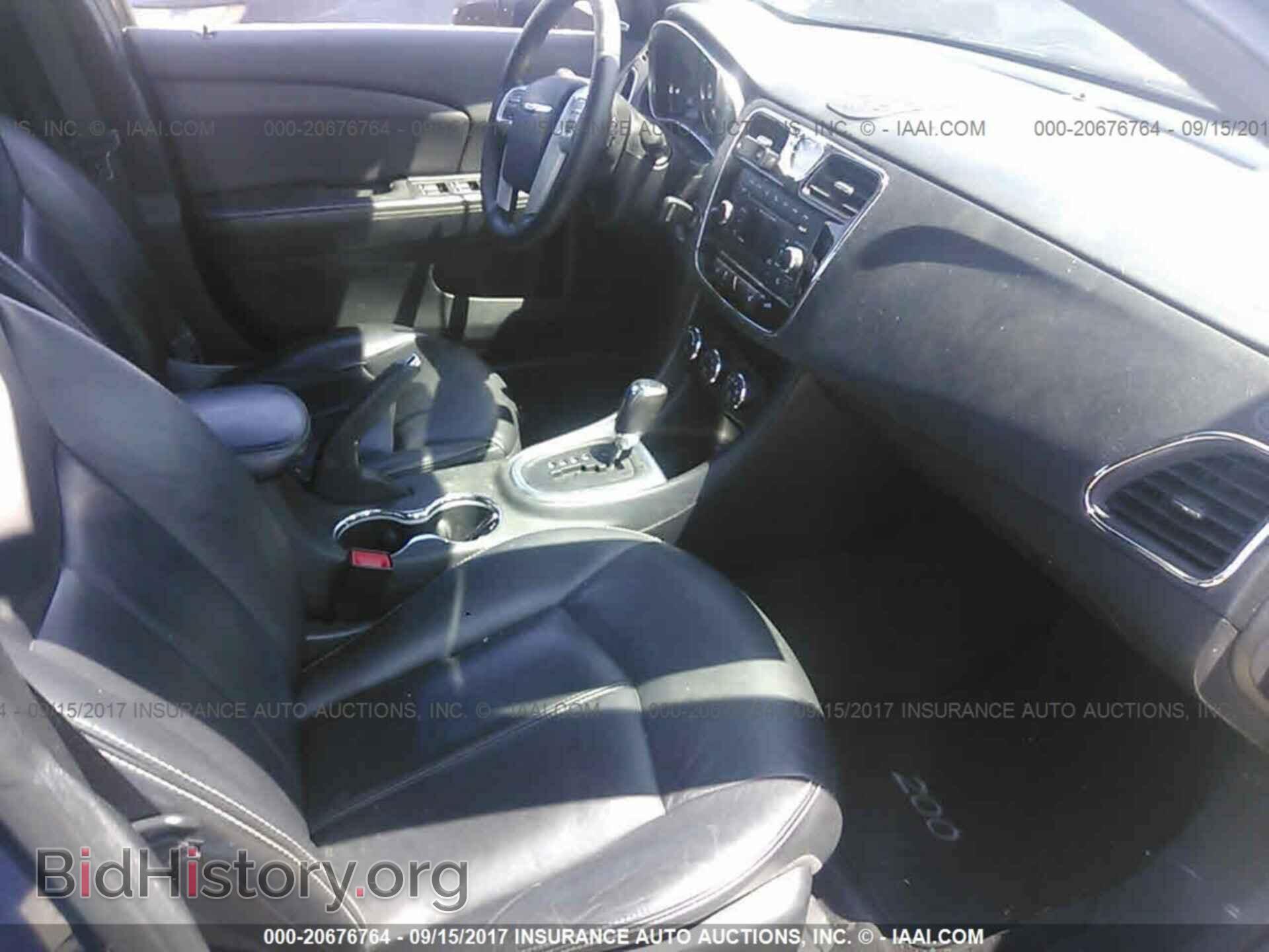 2014 Chrysler 200 - VIN: 1C3CCBCG0EN172858 - Фото 5