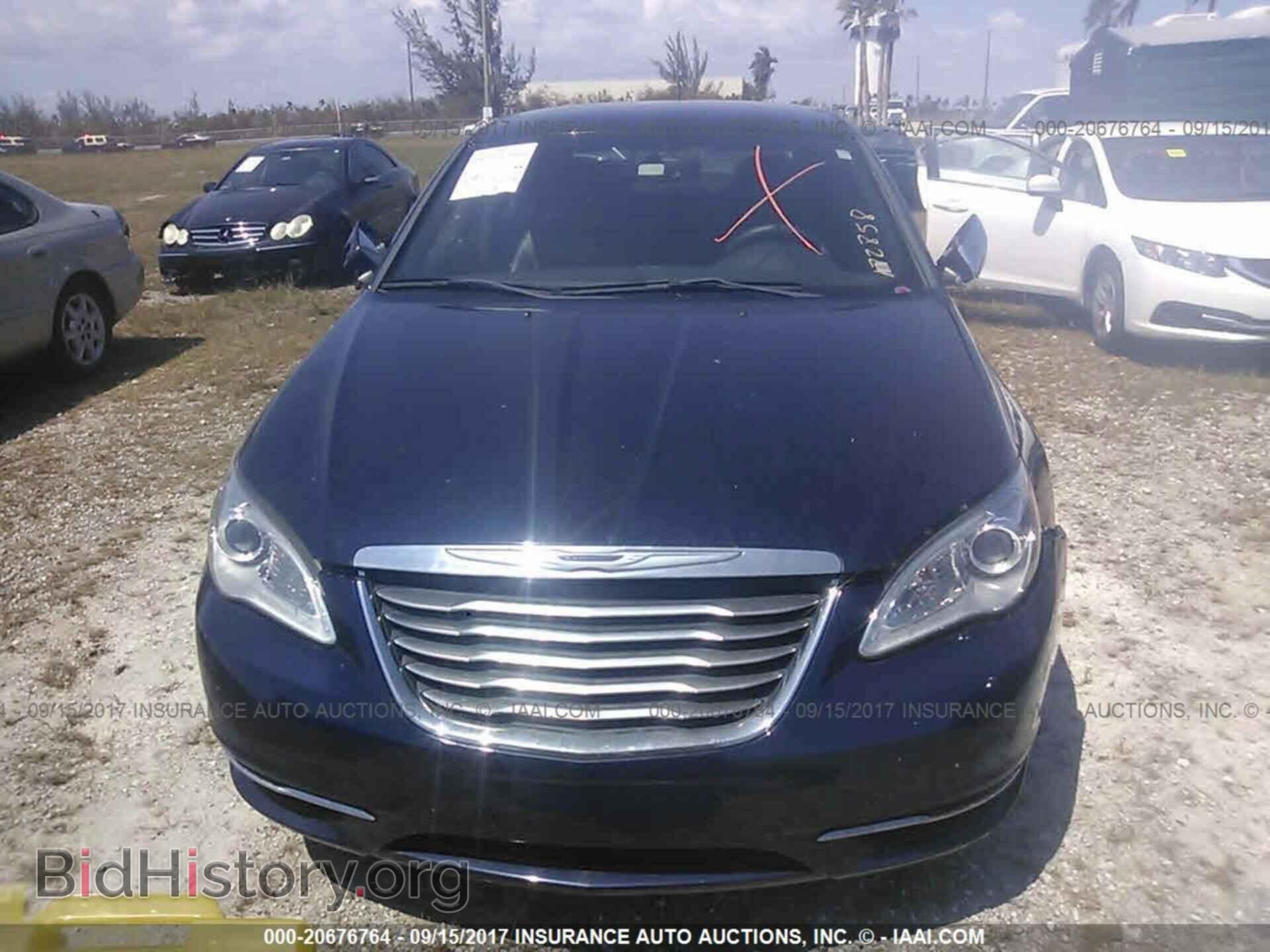 2014 Chrysler 200 - VIN: 1C3CCBCG0EN172858 - Фото 6