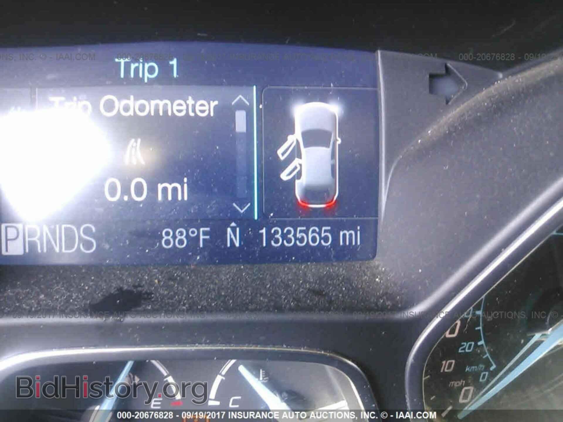 2012 Ford Focus - VIN: 1FAHP3H27CL363555 - Photo 7