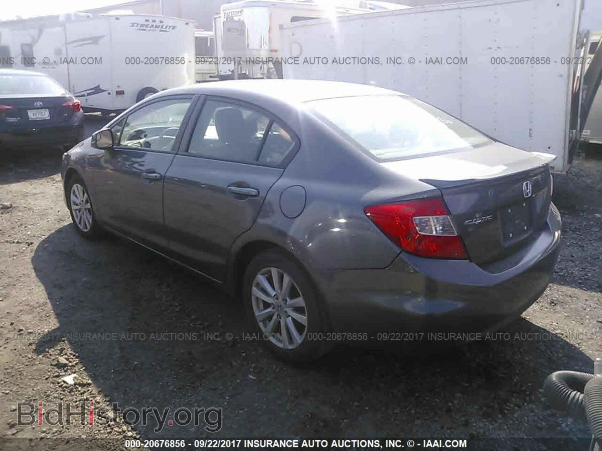 2012 Honda Civic - VIN: 19XFB2F8XCE031877 - Photo 3