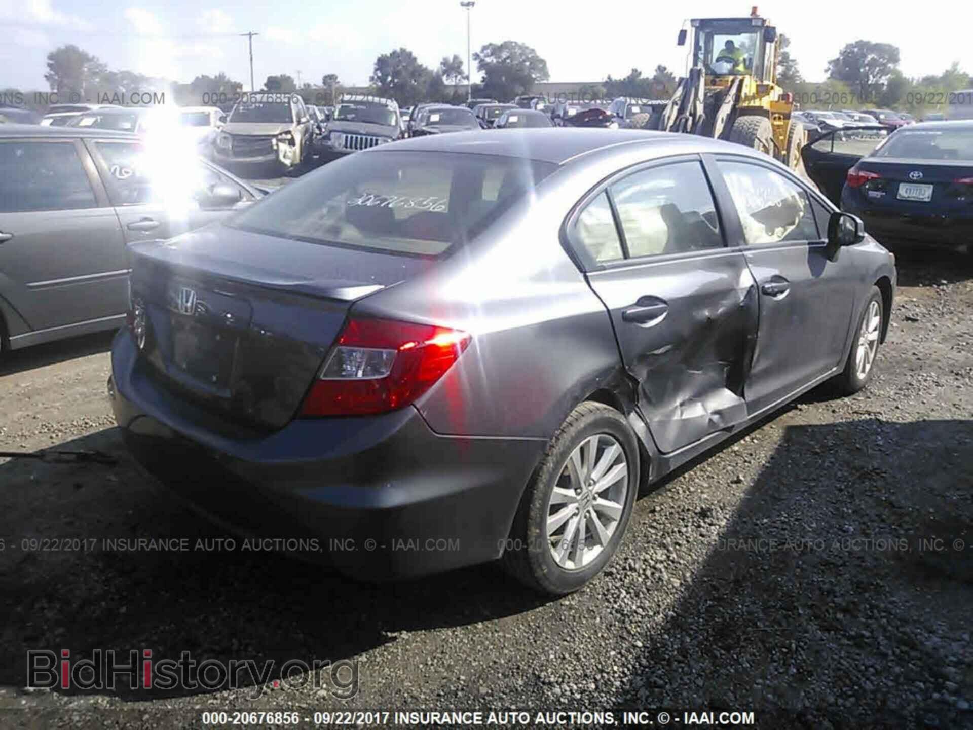2012 Honda Civic - VIN: 19XFB2F8XCE031877 - Photo 4