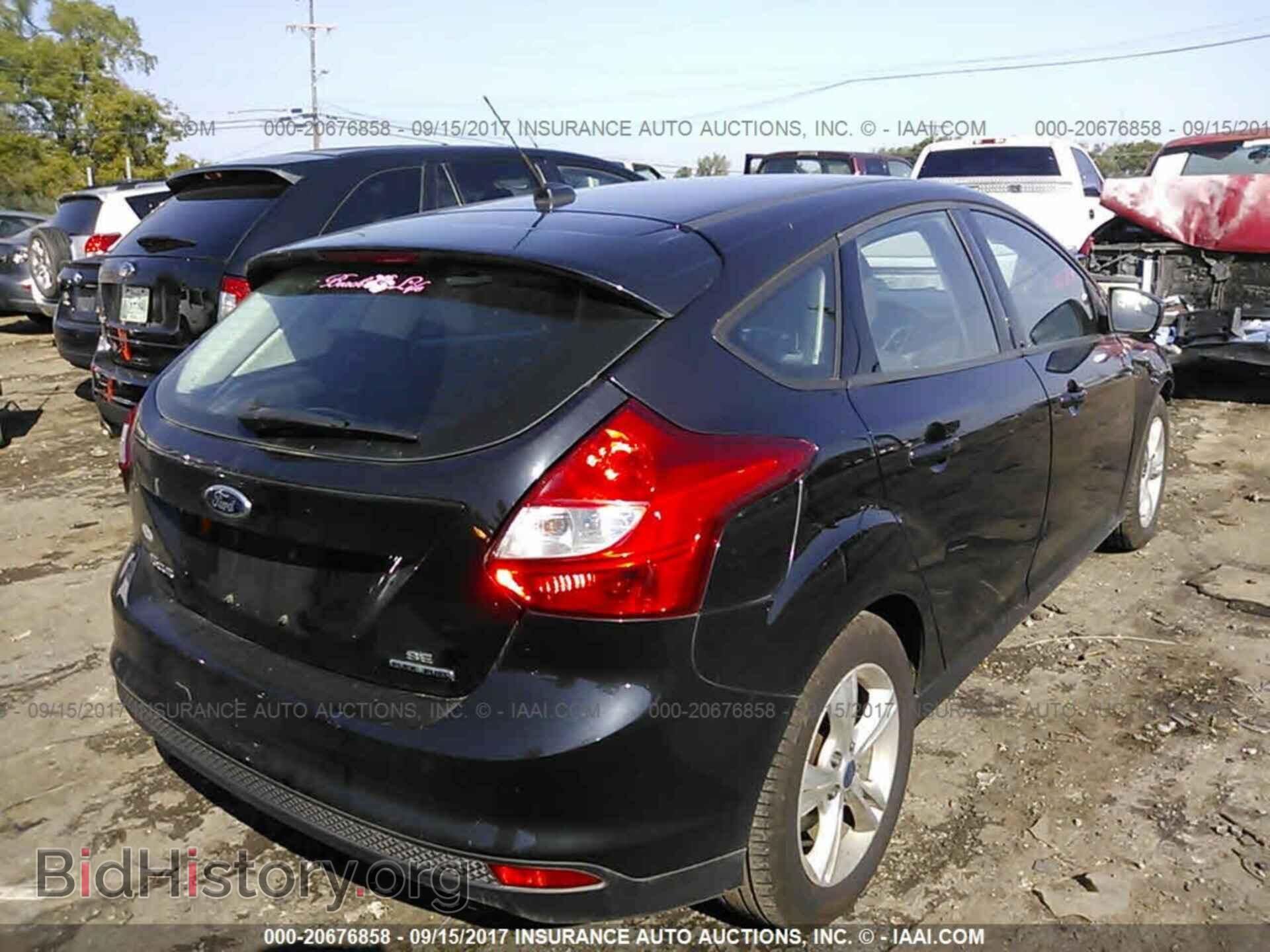 2012 Ford Focus - VIN: 1FAHP3K26CL413371 - Photo 4