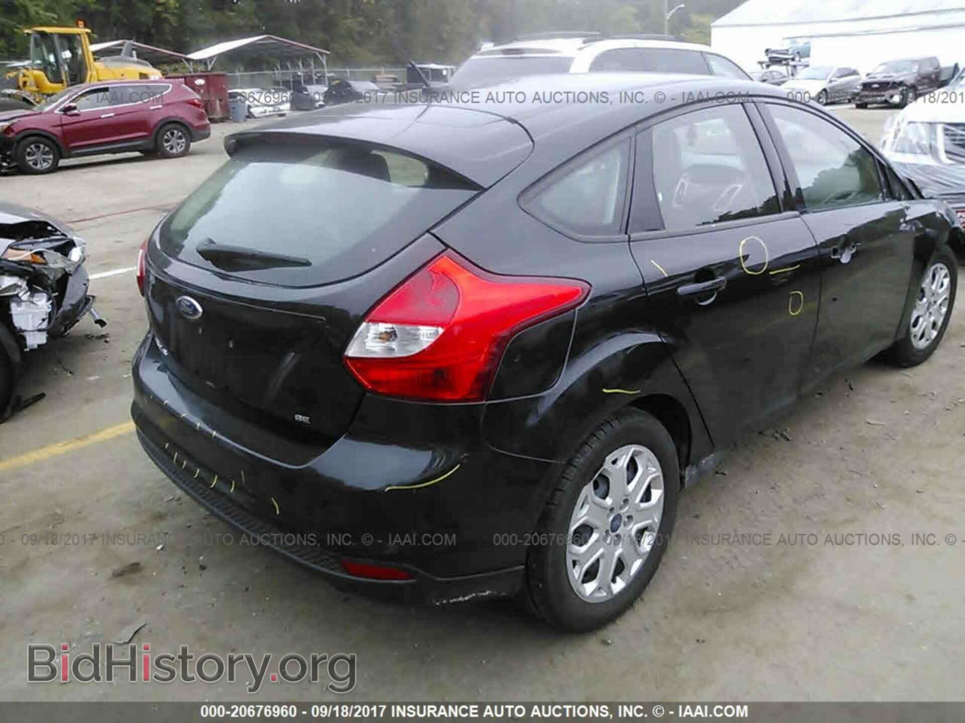 2012 Ford Focus - VIN: 1FAHP3K22CL331976 - Photo 4