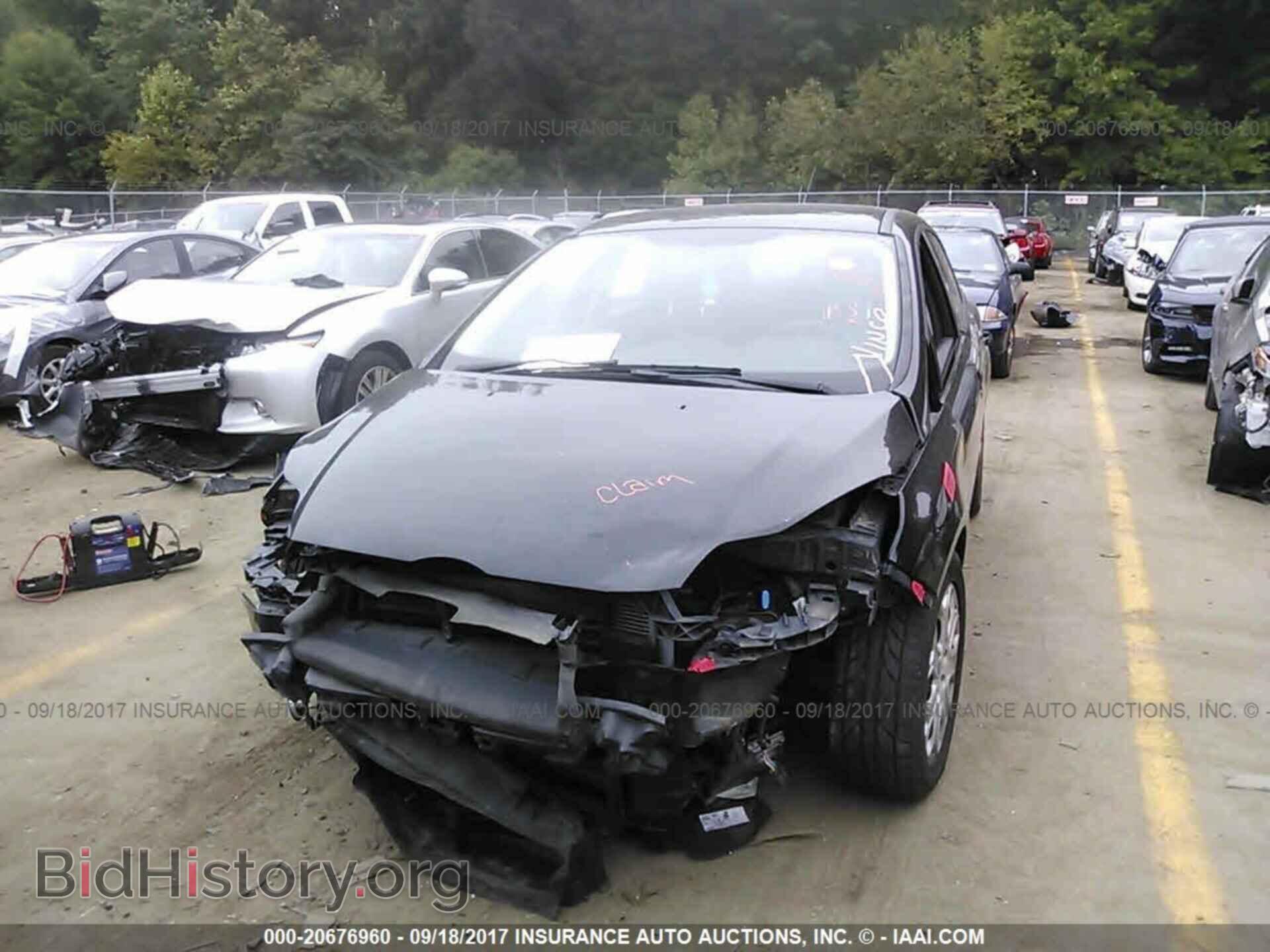 2012 Ford Focus - VIN: 1FAHP3K22CL331976 - Photo 6