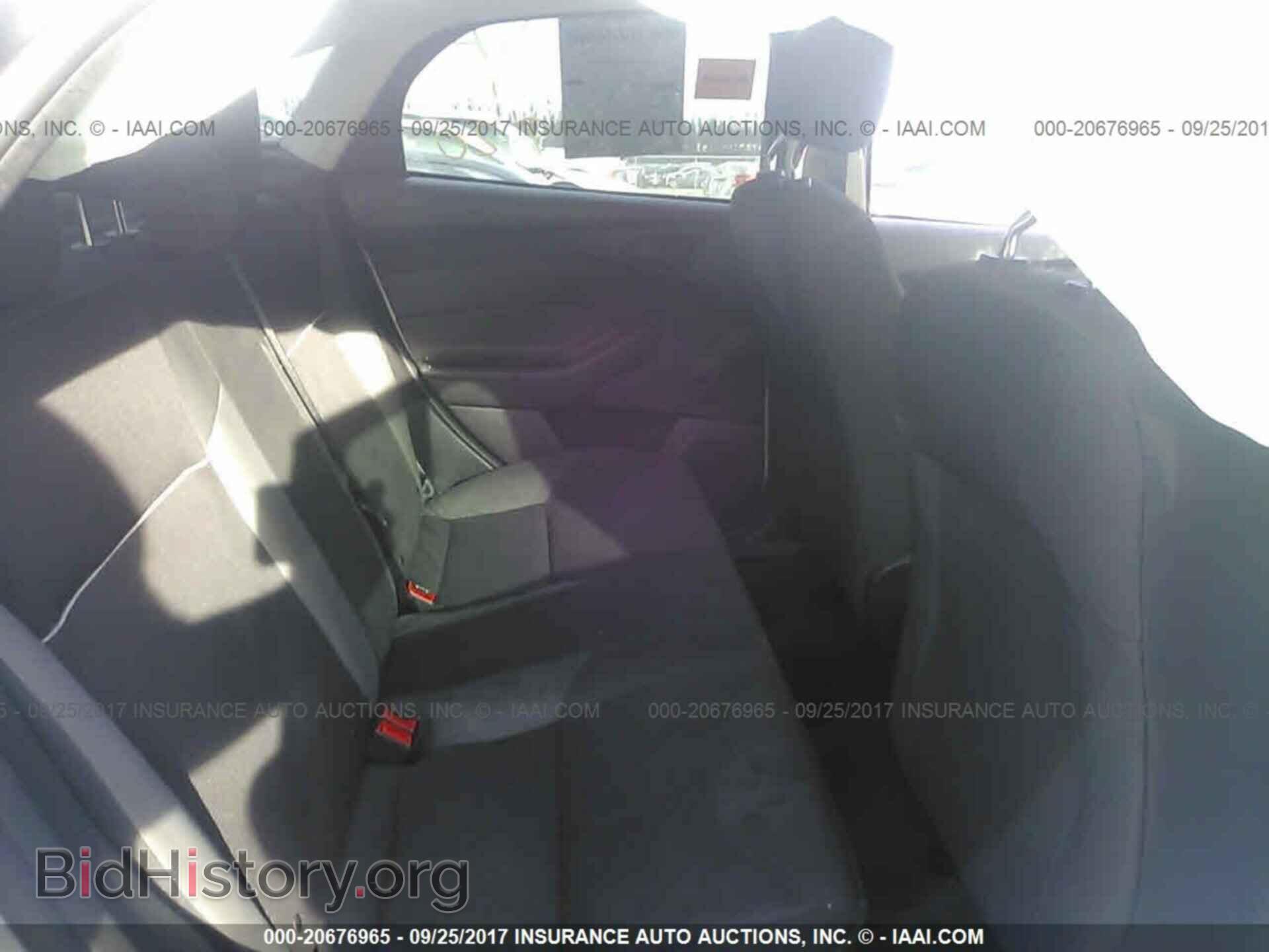 2014 Ford Focus - VIN: 1FADP3E24EL406335 - Photo 8