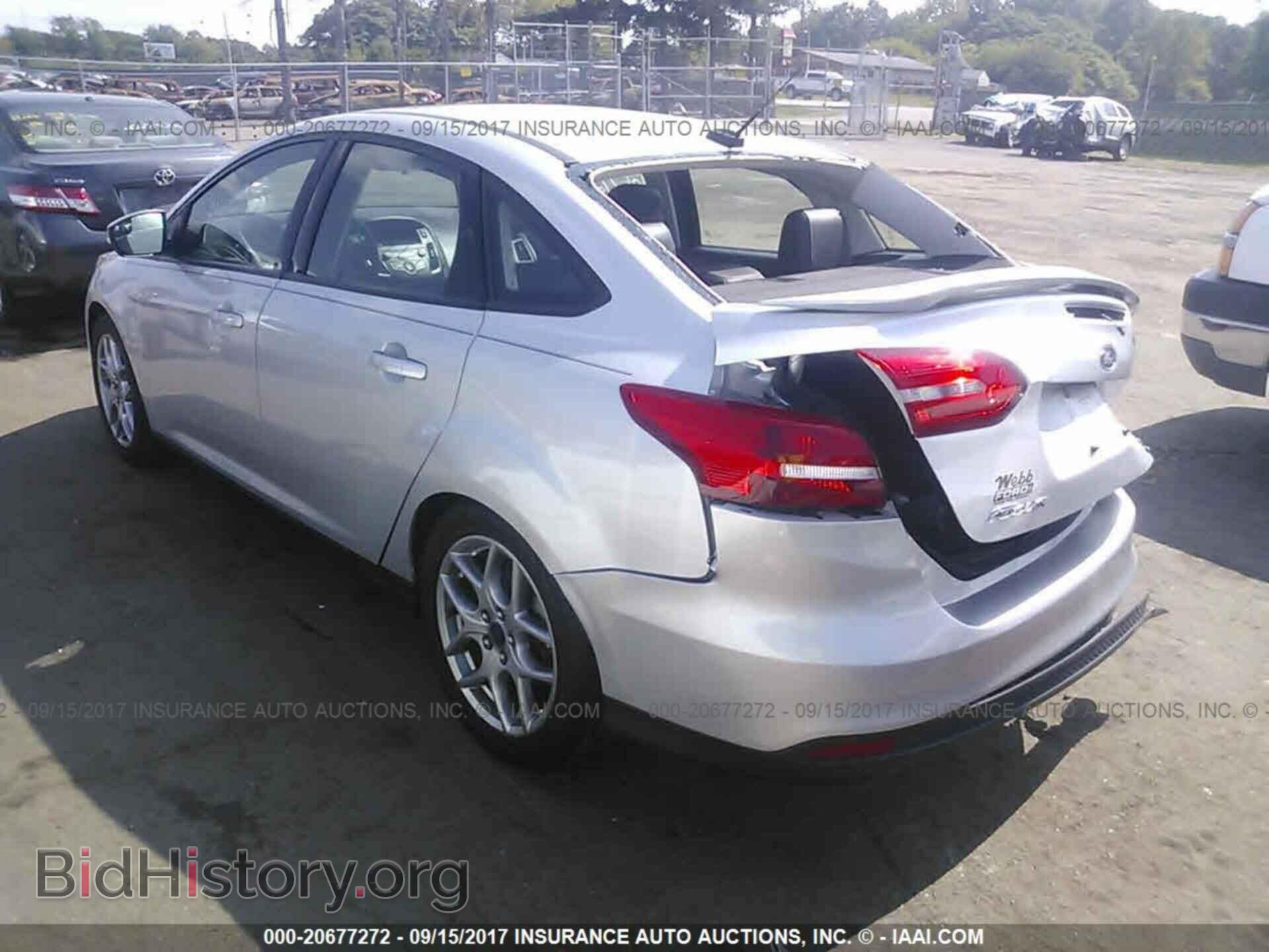 2015 Ford Focus - VIN: 1FADP3F20FL346277 - Photo 3