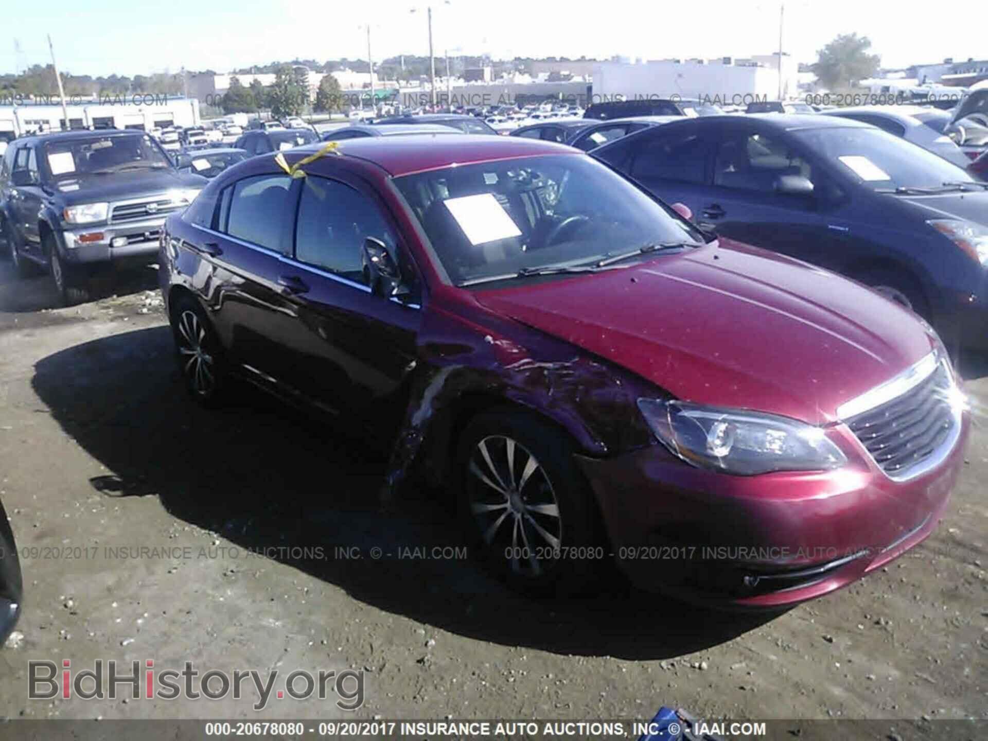Photo 1C3CCBBG8EN132190 - Chrysler 200 2014