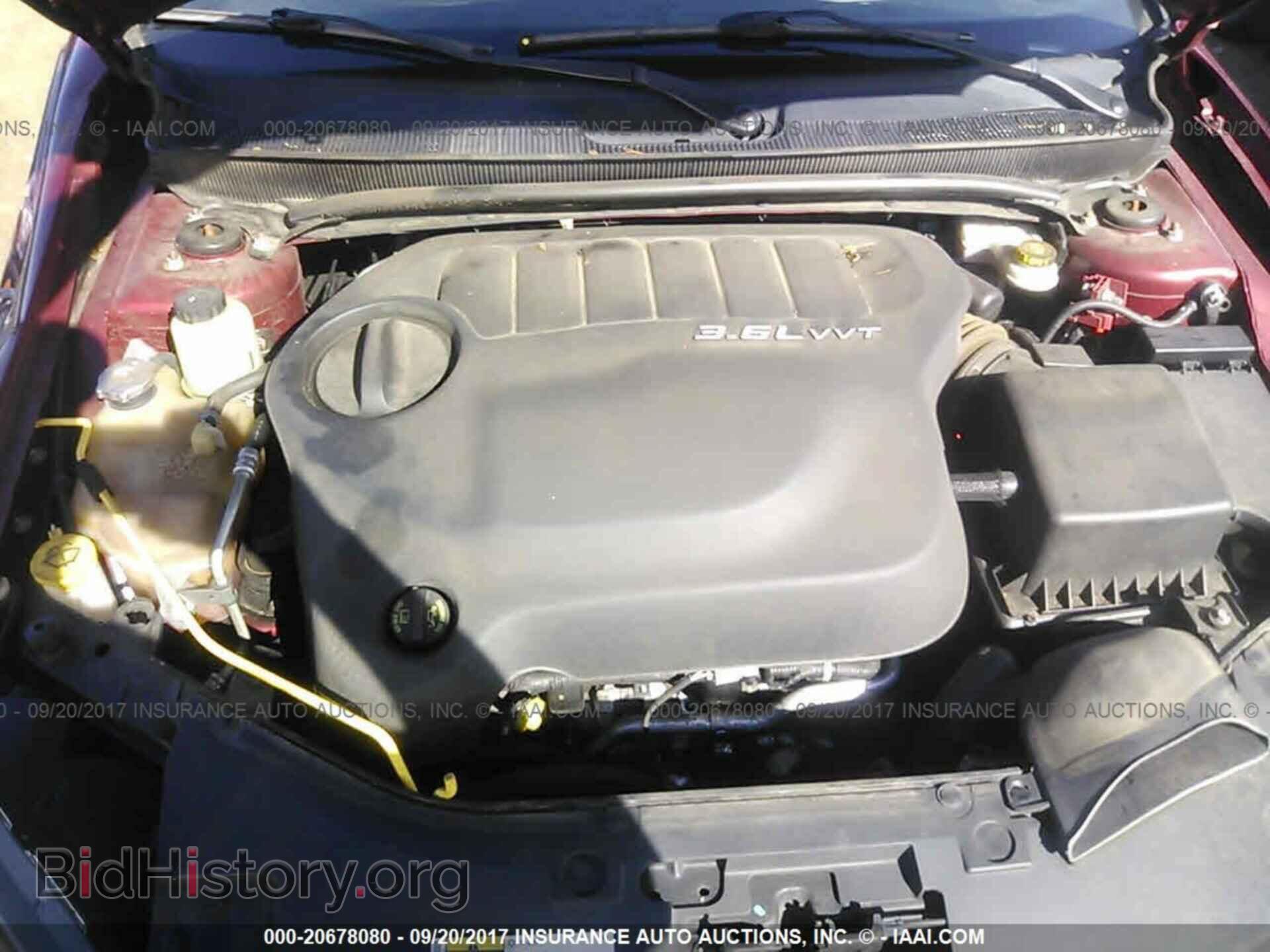 2014 Chrysler 200 - VIN: 1C3CCBBG8EN132190 - Фото 10