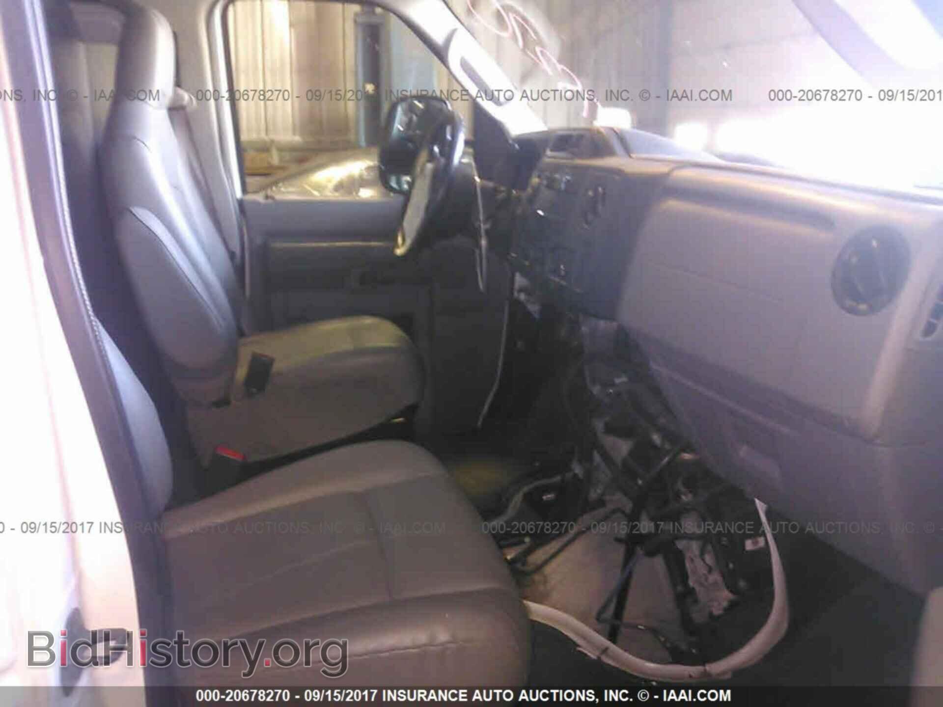 2011 Ford Econoline - VIN: 1FTNE2EL0BDB04103 - Фото 5