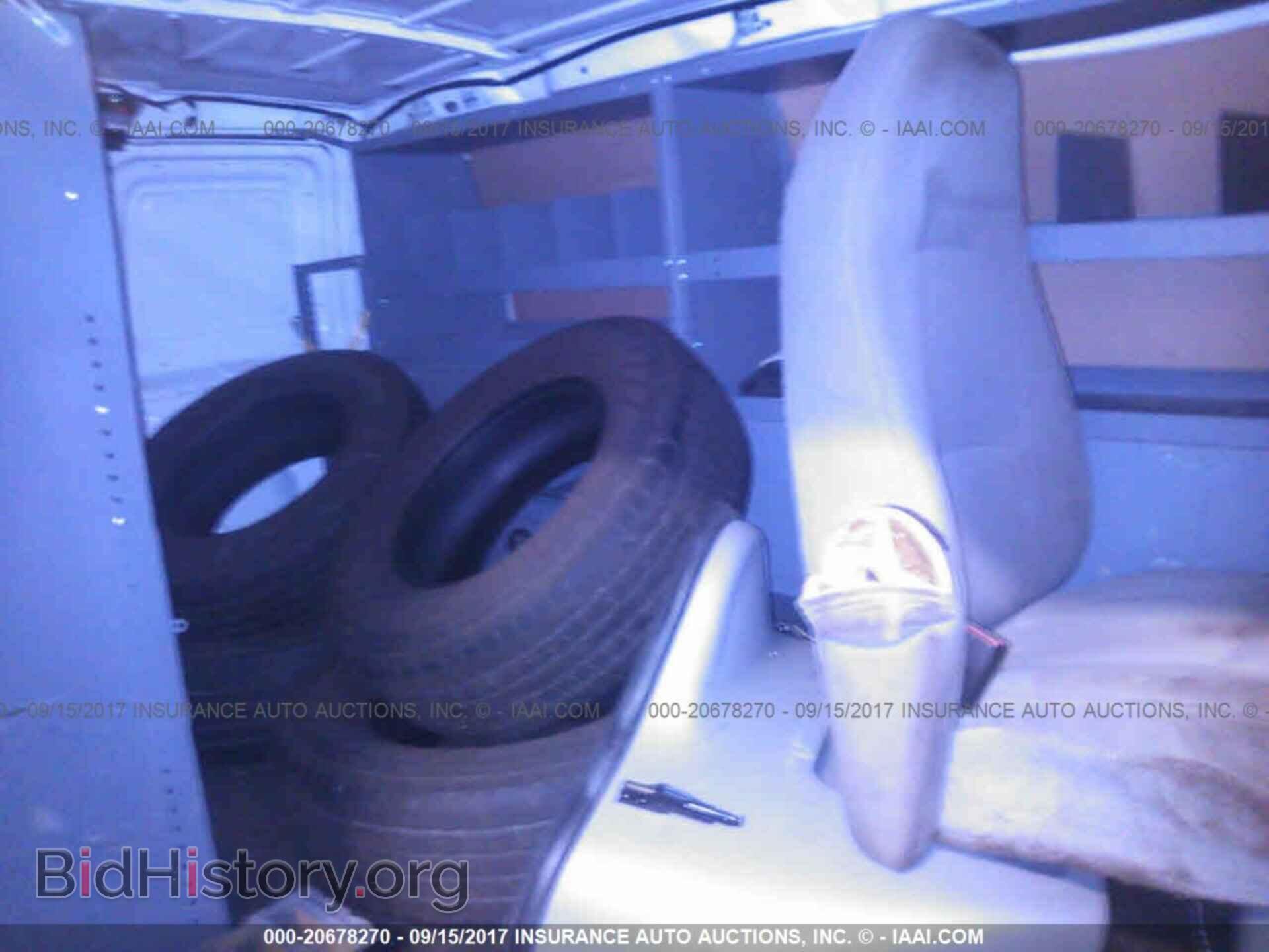 2011 Ford Econoline - VIN: 1FTNE2EL0BDB04103 - Фото 8