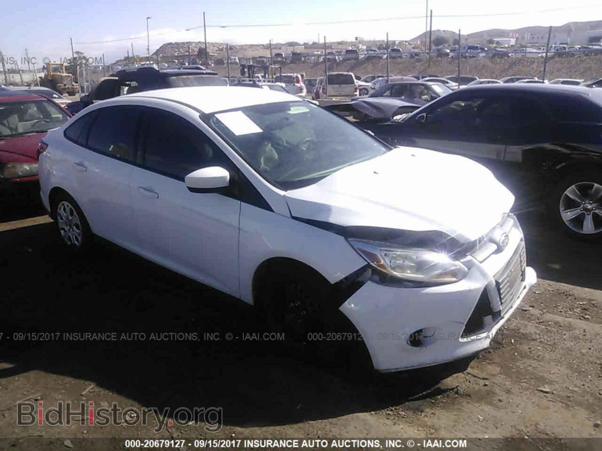 Photo 1FAHP3F29CL211618 - Ford Focus 2012