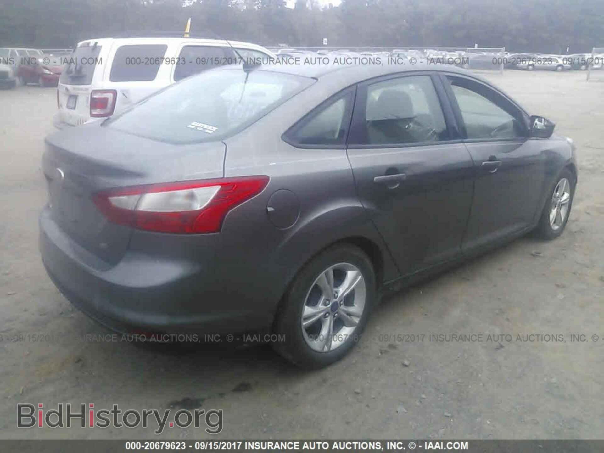 2014 Ford Focus - VIN: 1FADP3F26EL255397 - Photo 4