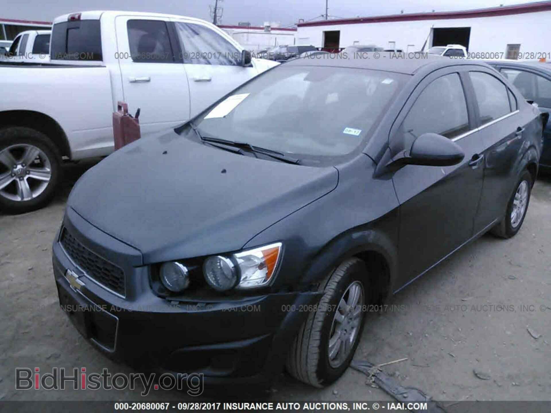 2013 Chevrolet Sonic - VIN: 1G1JC5SH1D4205183 - Фото 2