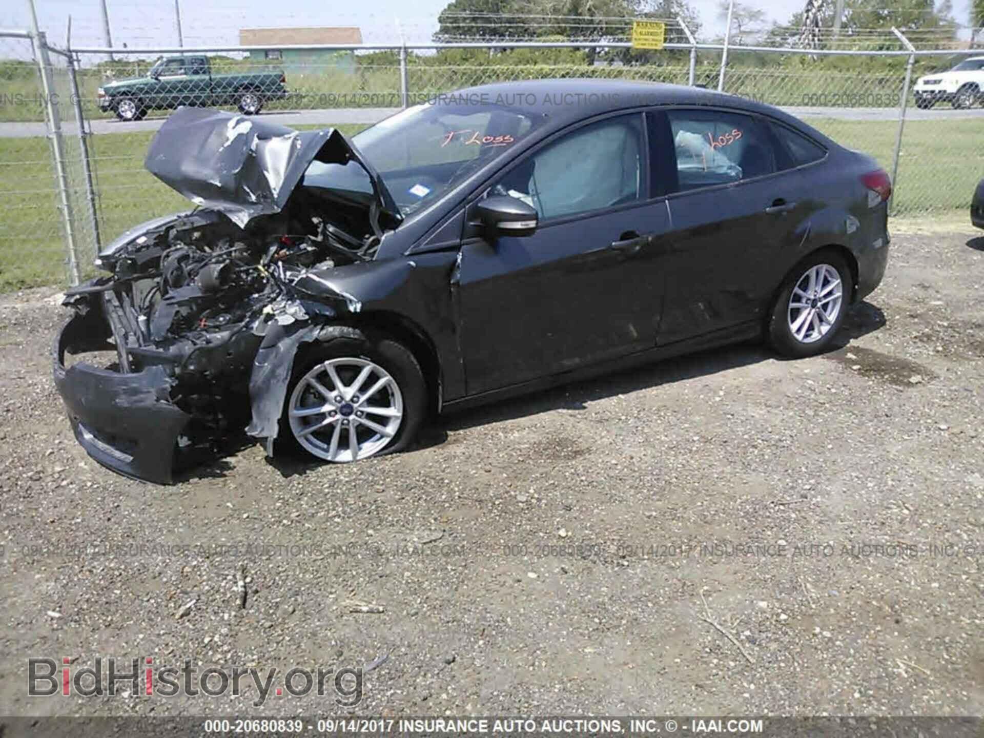 2015 Ford Focus - VIN: 1FADP3F21FL240503 - Фото 2