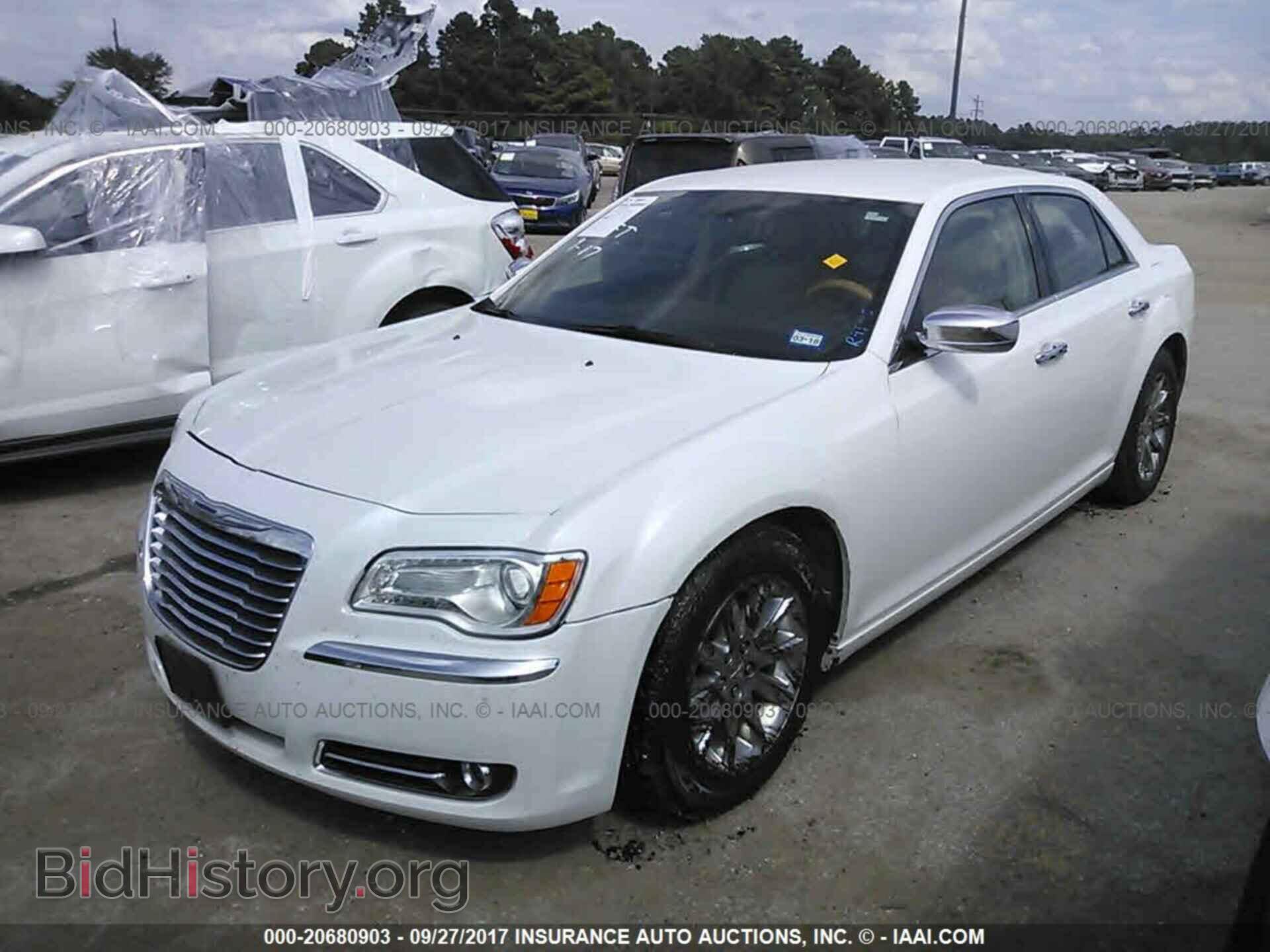 2013 Chrysler 300c - VIN: 2C3CCAEG9DH504987 - Фото 2