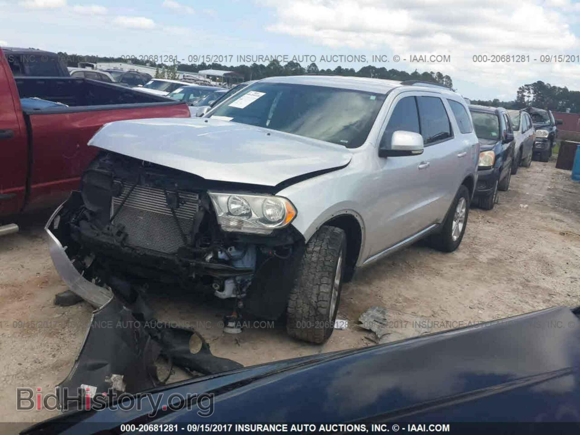 2011 Dodge Durango - VIN: 1D4RD4GG4BC634258 - Фото 2