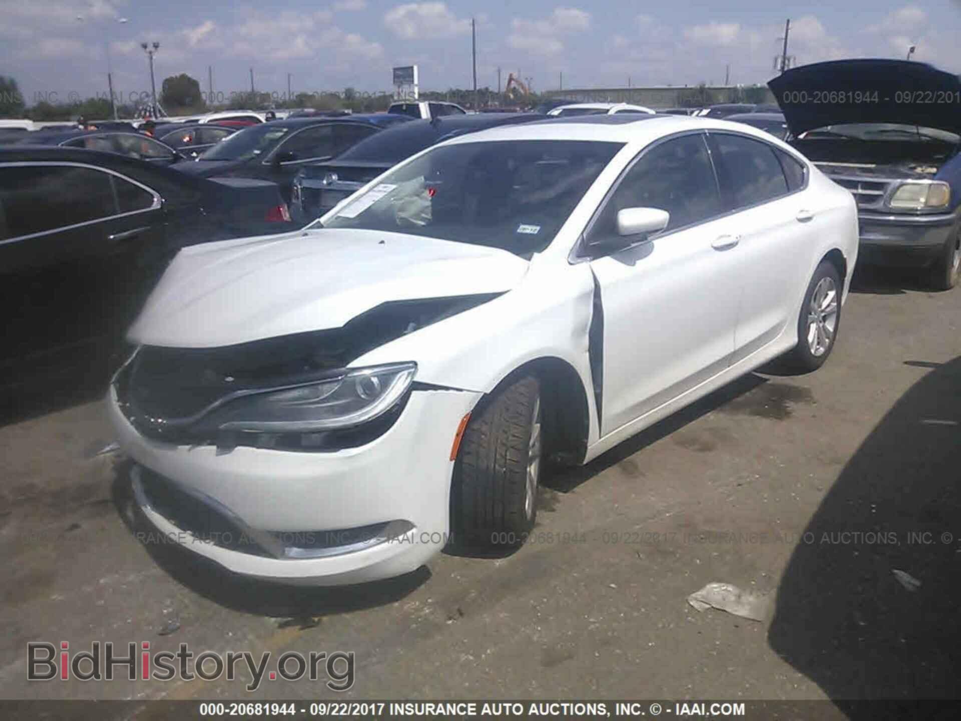 2015 Chrysler 200 - VIN: 1C3CCCAB4FN687277 - Photo 2