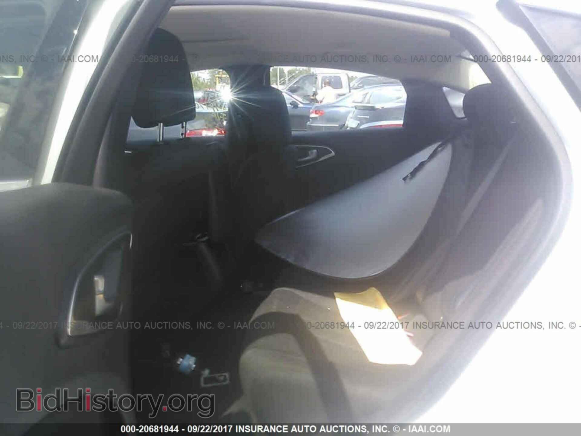 2015 Chrysler 200 - VIN: 1C3CCCAB4FN687277 - Photo 8