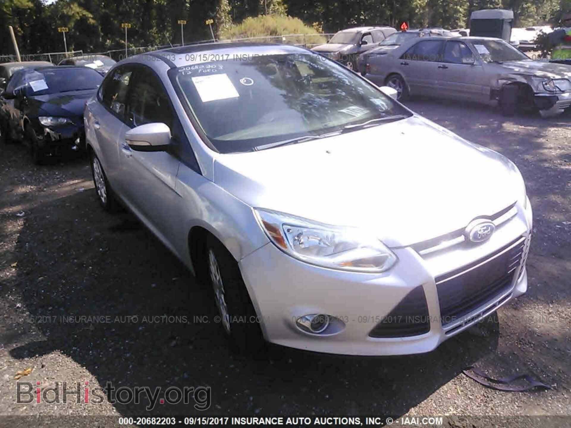 Photo 1FAHP3F21CL103980 - Ford Focus 2012