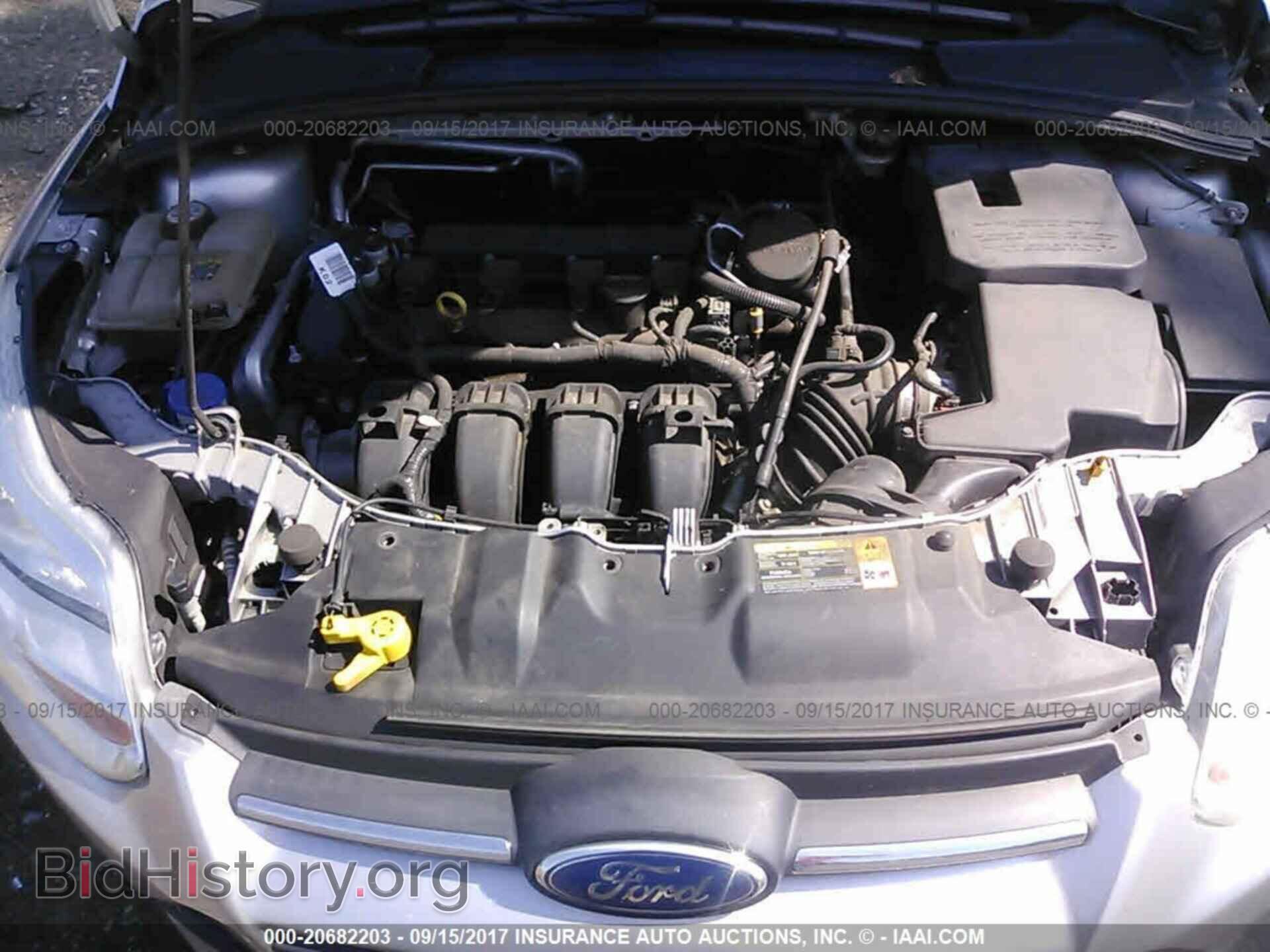 2012 Ford Focus - VIN: 1FAHP3F21CL103980 - Photo 10