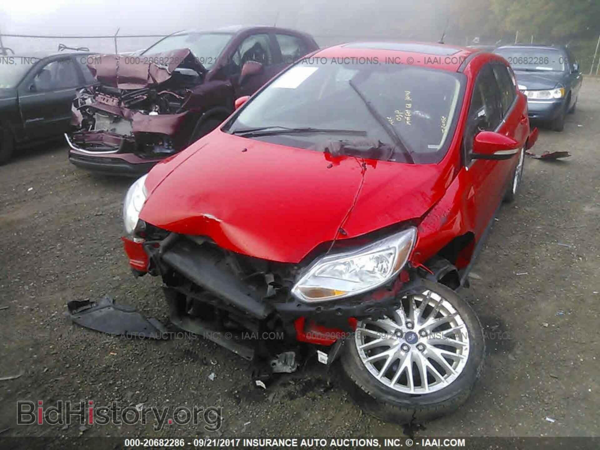 2012 Ford Focus - VIN: 1FAHP3M28CL338945 - Photo 6
