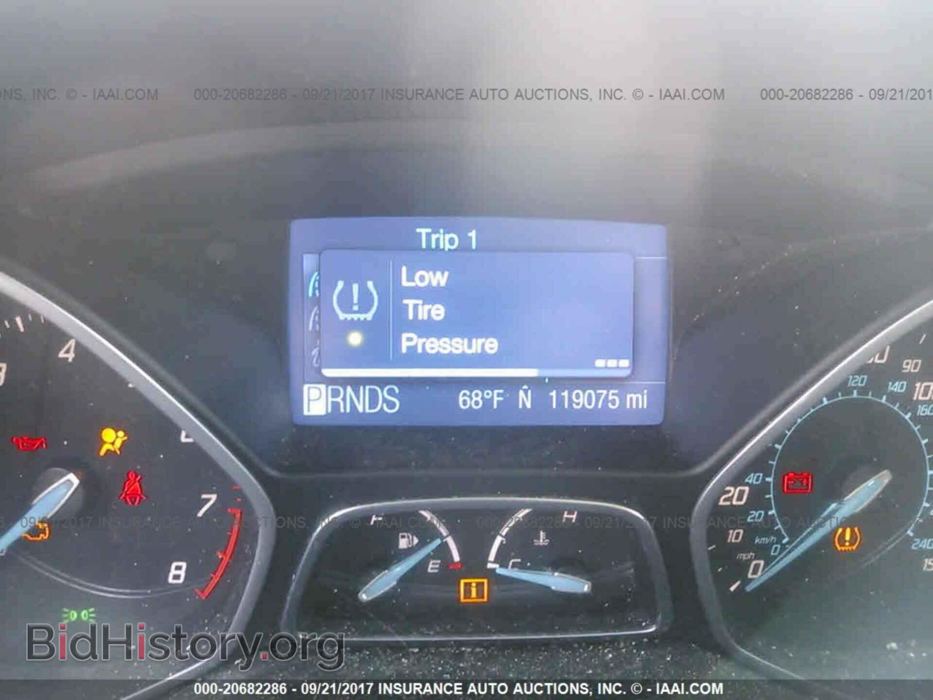 2012 Ford Focus - VIN: 1FAHP3M28CL338945 - Photo 7