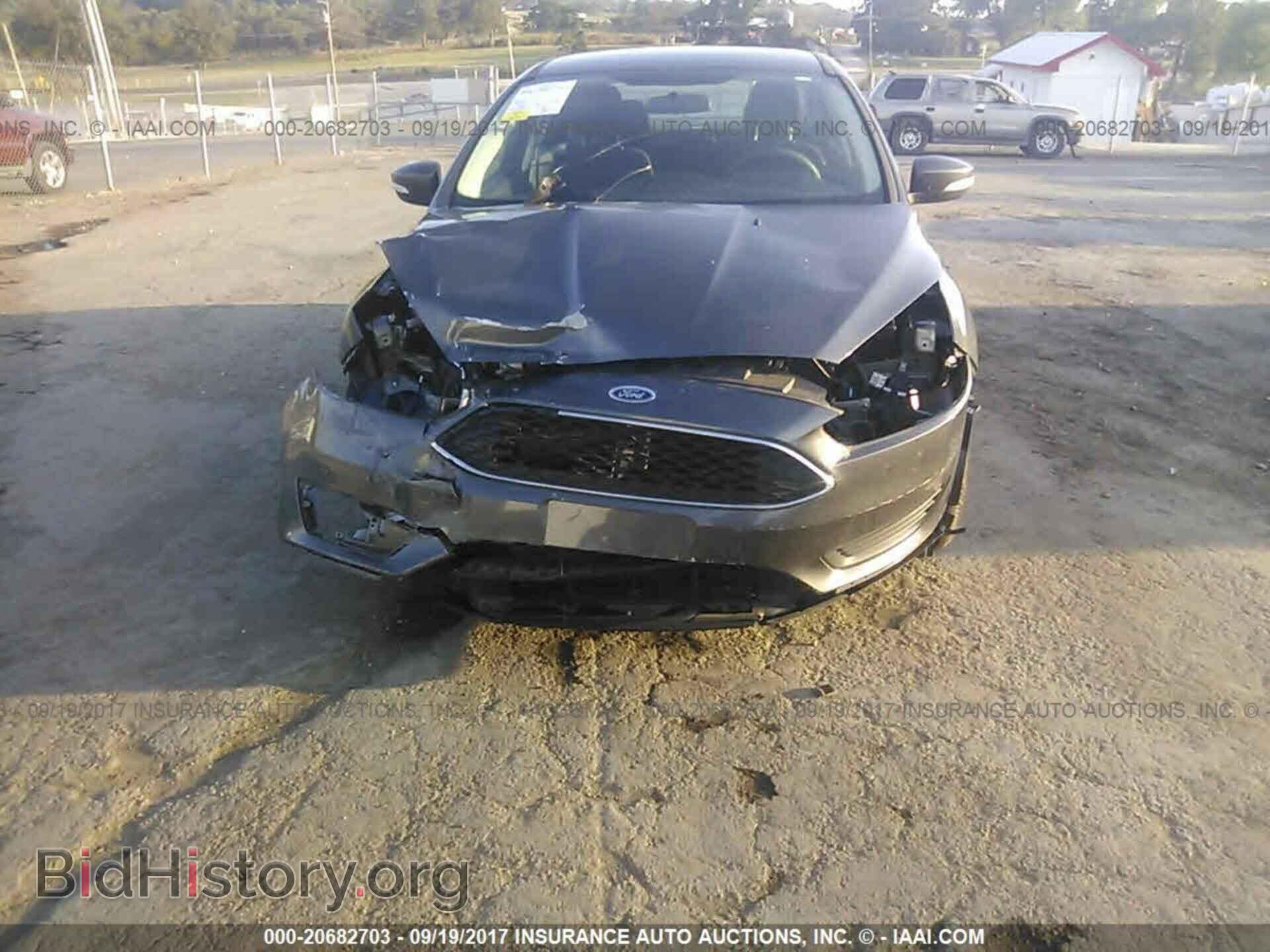 2016 Ford Focus - VIN: 1FADP3F26GL342901 - Photo 6