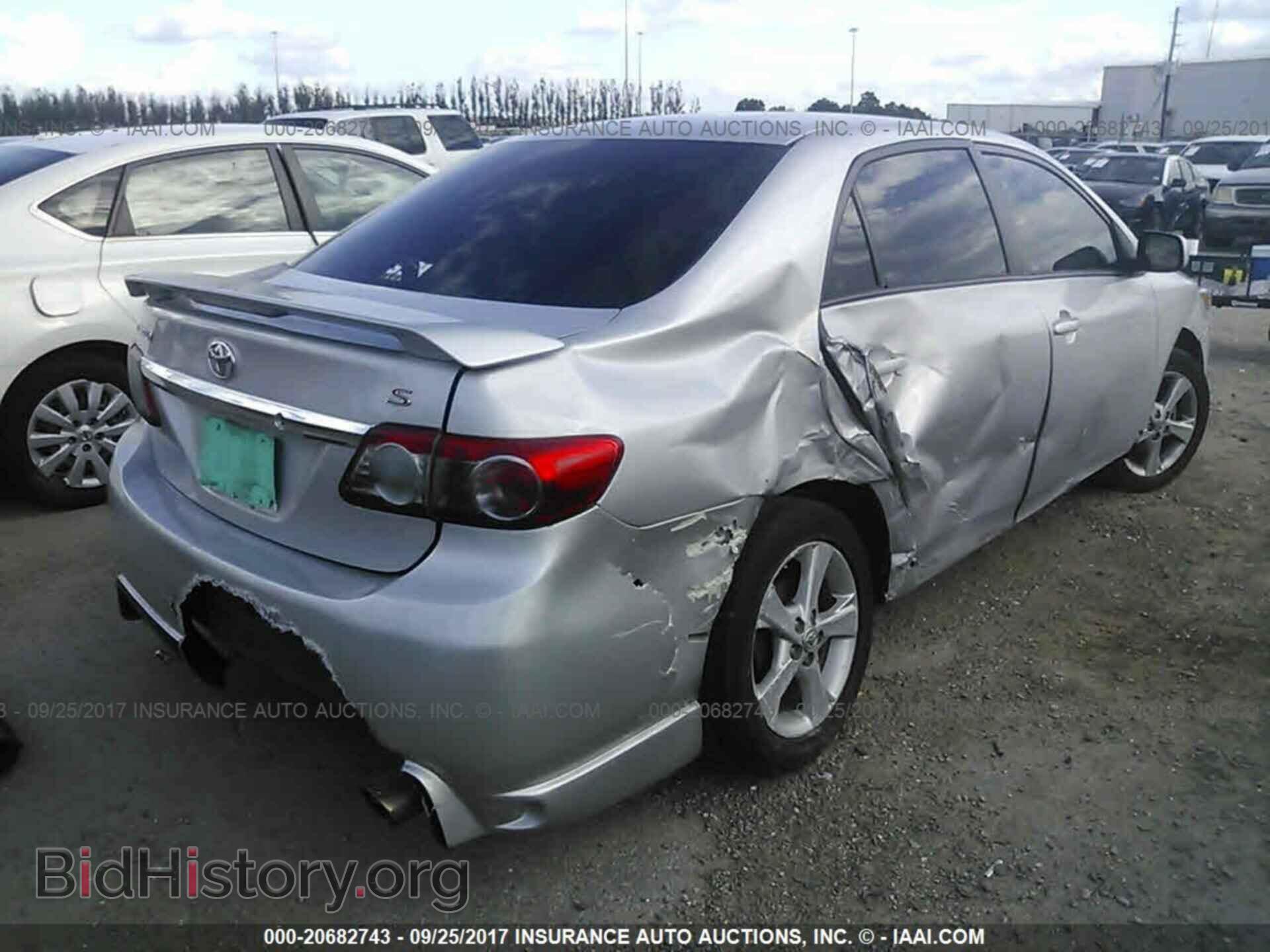 2011 Toyota Corolla - VIN: 2T1BU4EE9BC635641 - Photo 4