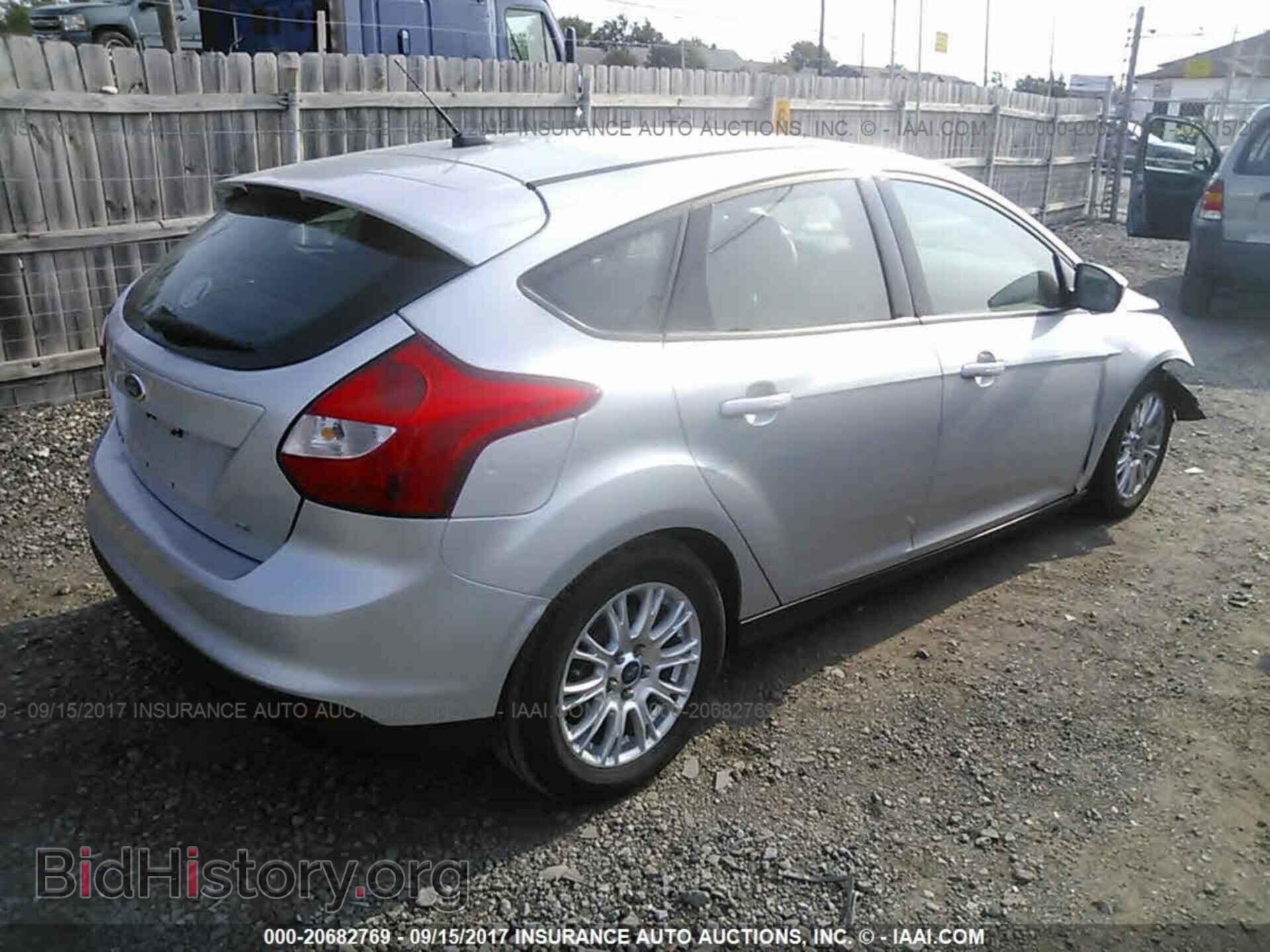 2012 Ford Focus - VIN: 1FAHP3K27CL162702 - Photo 4