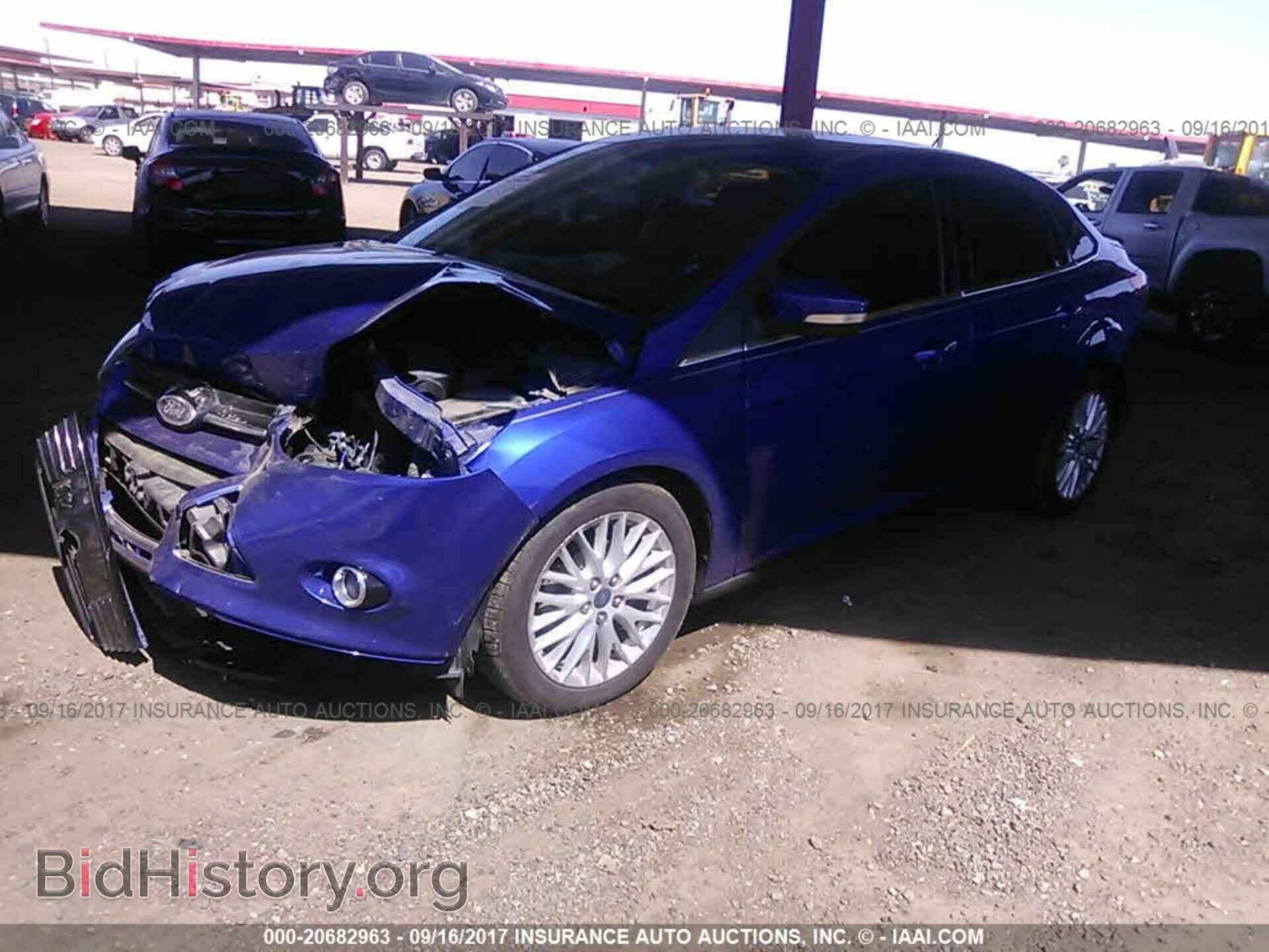 2013 Ford Focus - VIN: 1FADP3J21DL164334 - Фото 2