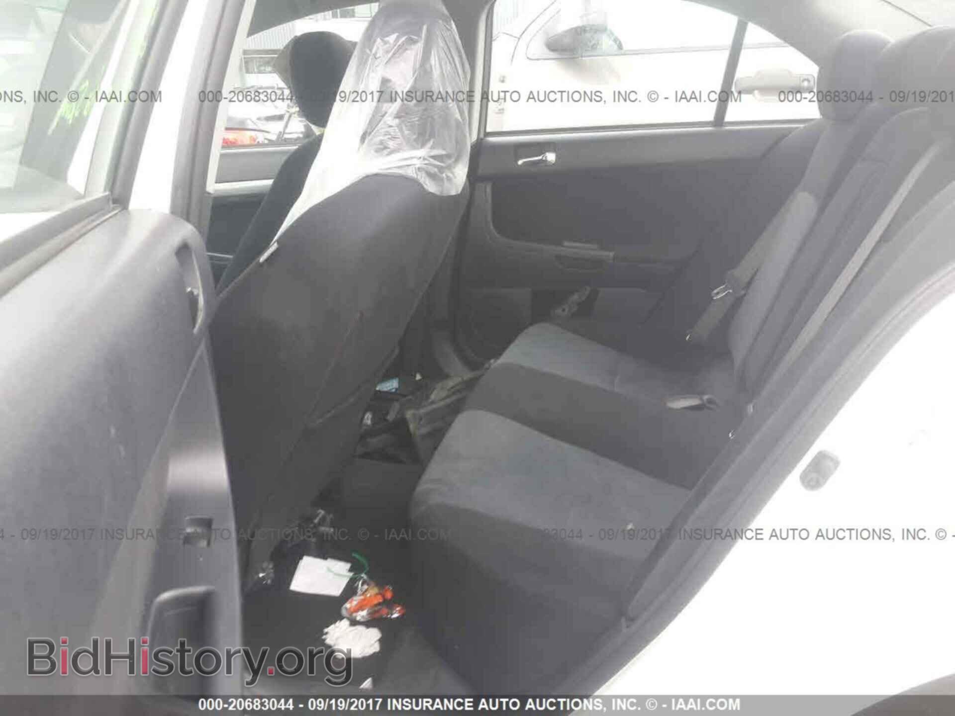 2011 Mitsubishi Lancer - VIN: JA32U8FWXBU021956 - Фото 8
