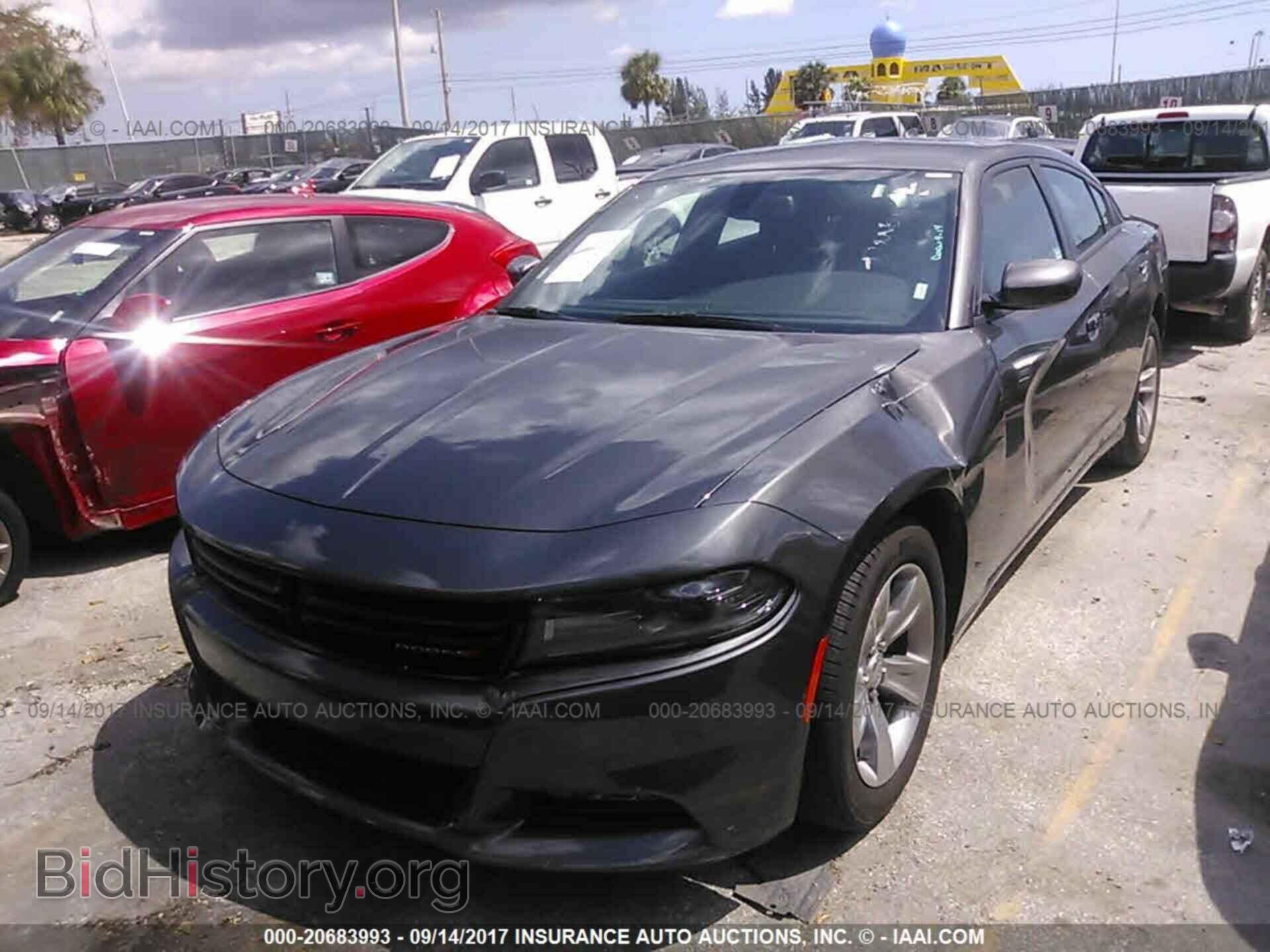 2017 Dodge Charger - VIN: 2C3CDXHG9HH562132 - Фото 2