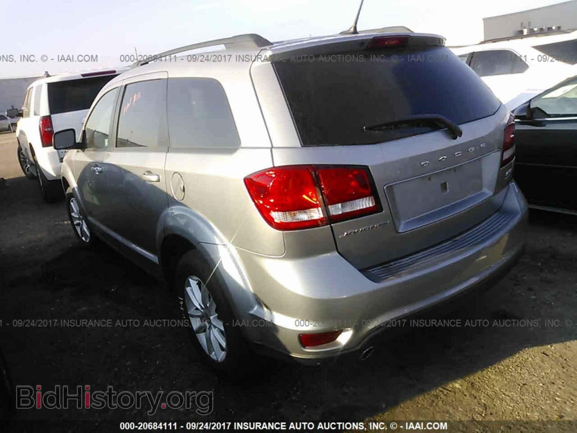 2017 Dodge Journey - VIN: 3C4PDCBG3HT571396 - Фото 3