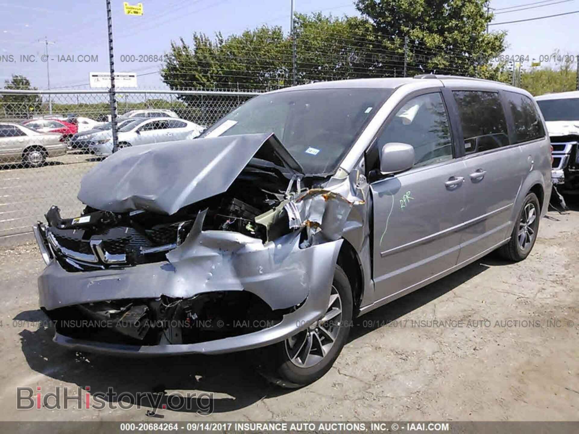 2017 Dodge Grand caravan - VIN: 2C4RDGCG3HR766416 - Фото 2