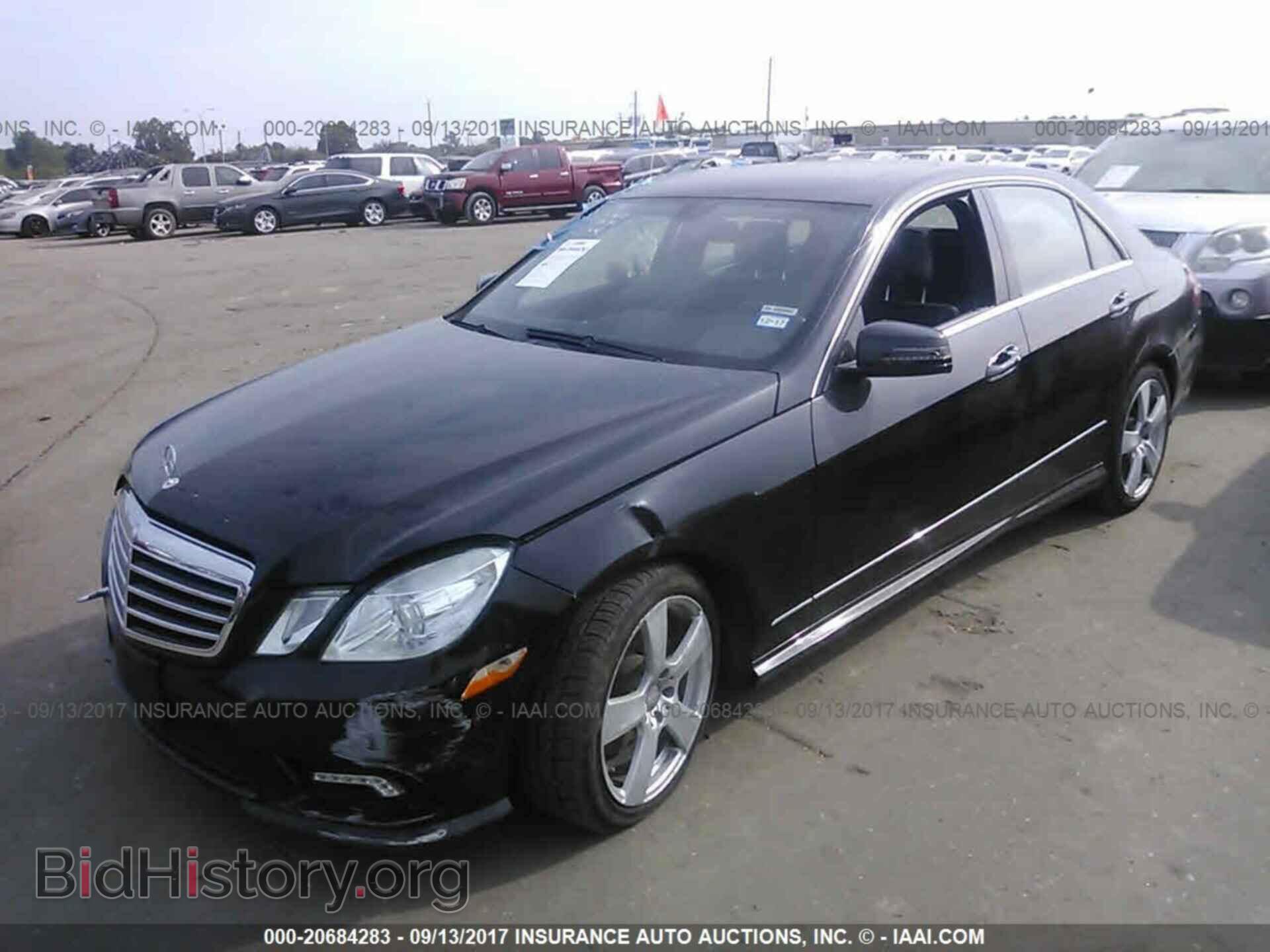 2011 Mercedes-benz E - VIN: WDDHF8HB1BA356028 - Фото 2