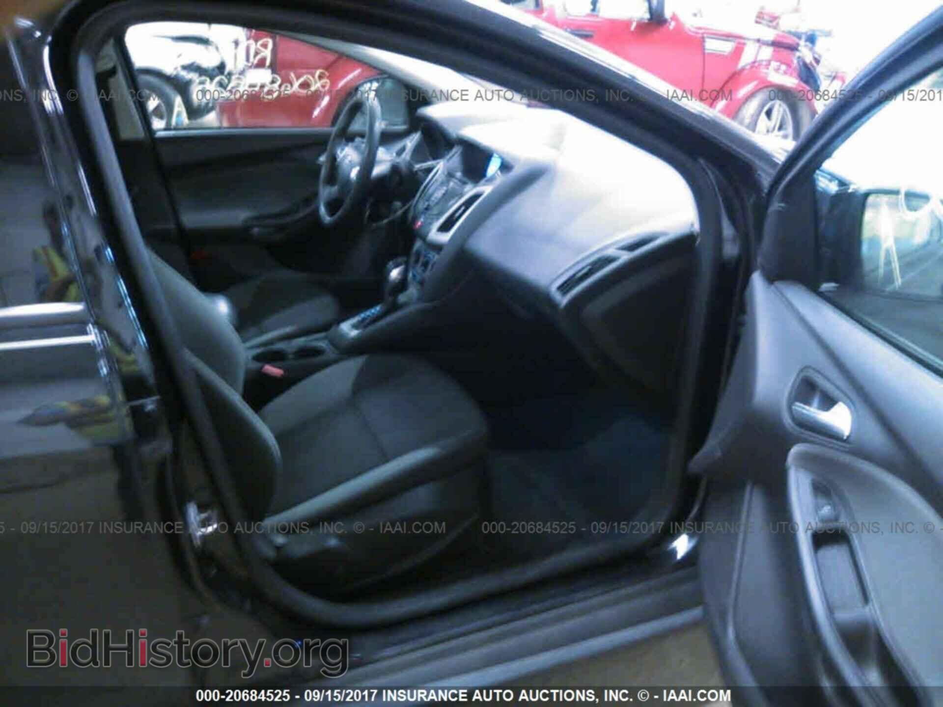 2012 Ford Focus - VIN: 1FAHP3F20CL138980 - Photo 5
