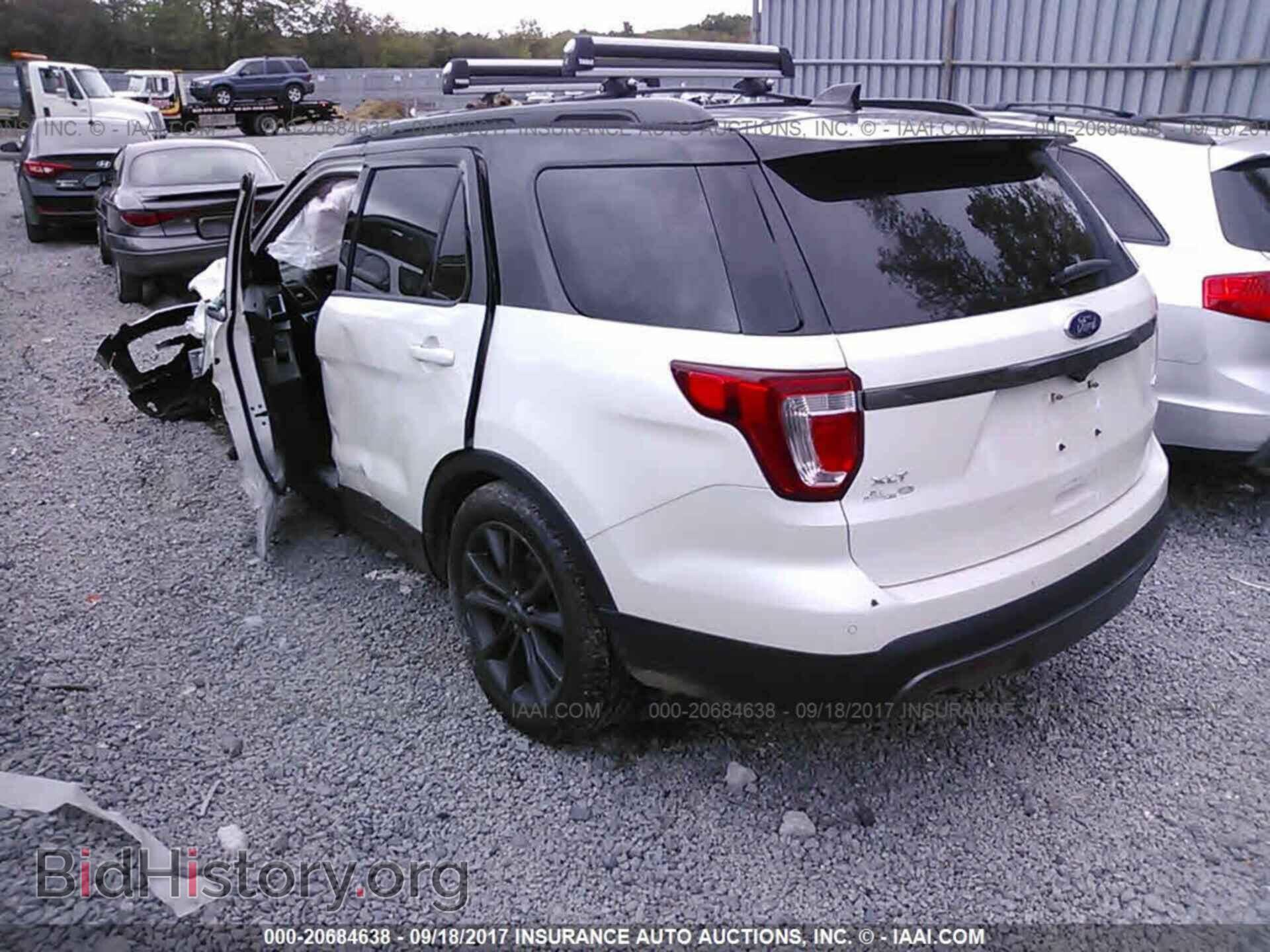 2017 Ford Explorer - VIN: 1FM5K8D85HGB18560 - Photo 3