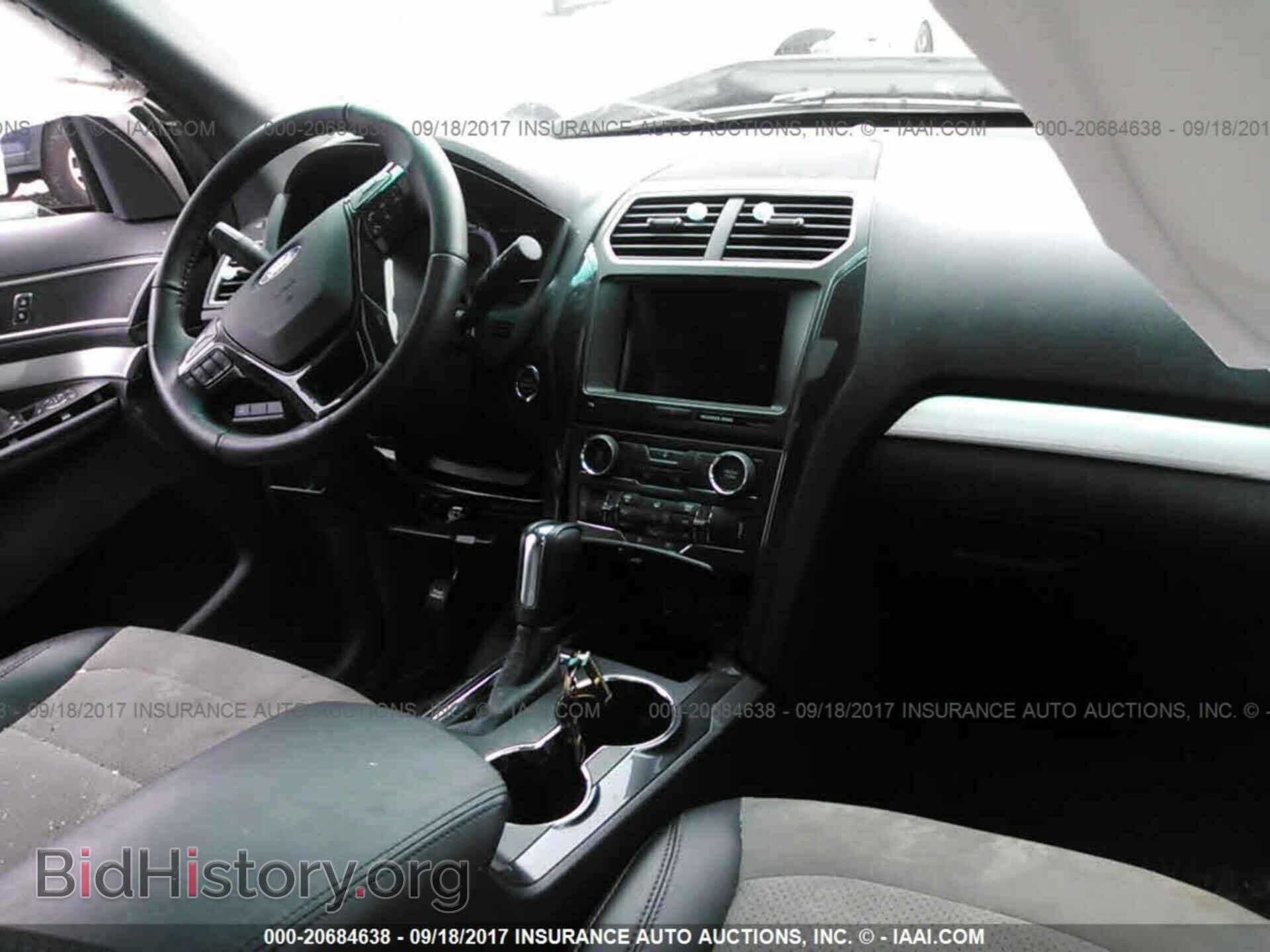 2017 Ford Explorer - VIN: 1FM5K8D85HGB18560 - Photo 5