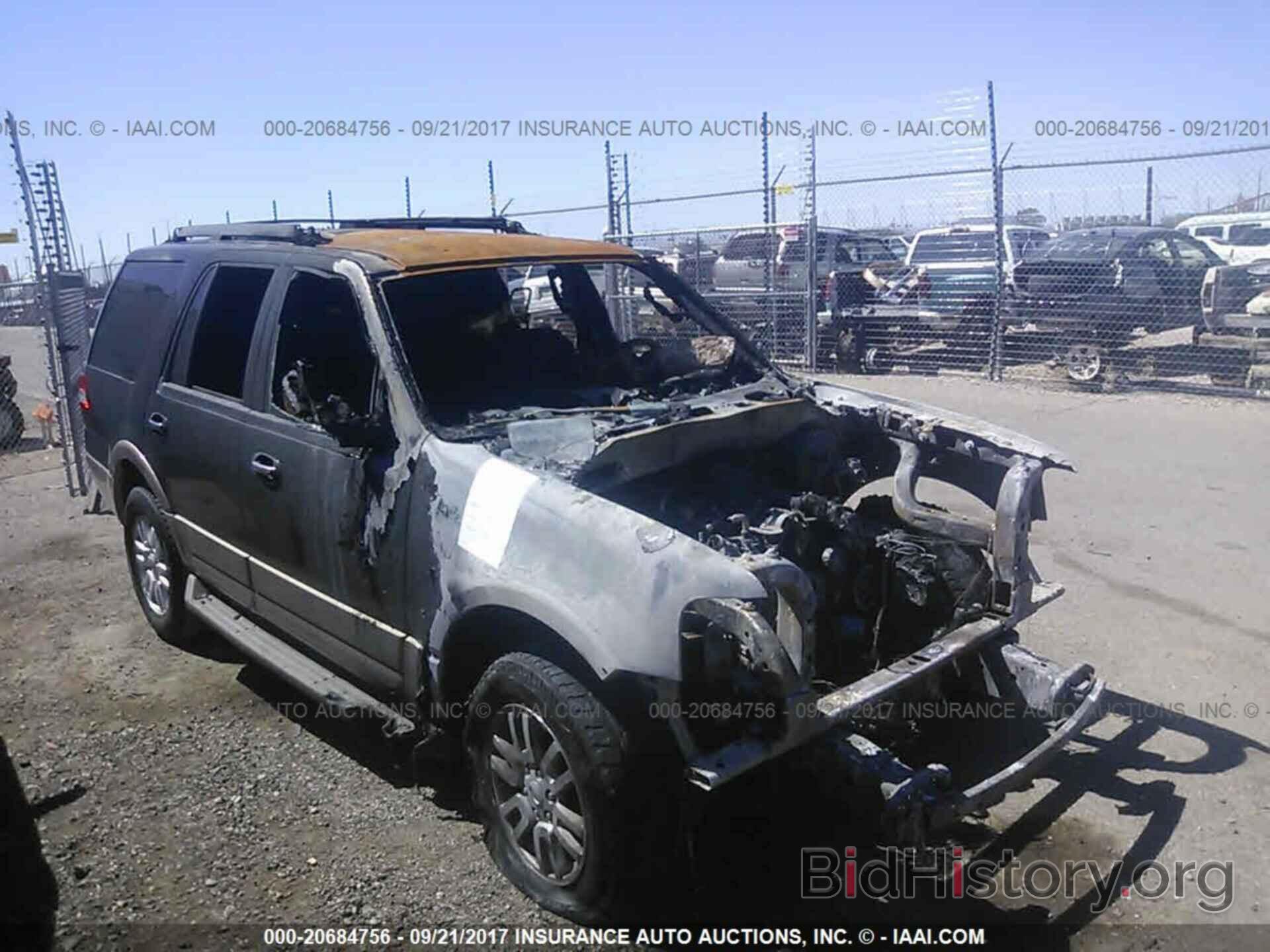 Photo 1FMJU1H58DEF41641 - Ford Expedition 2013