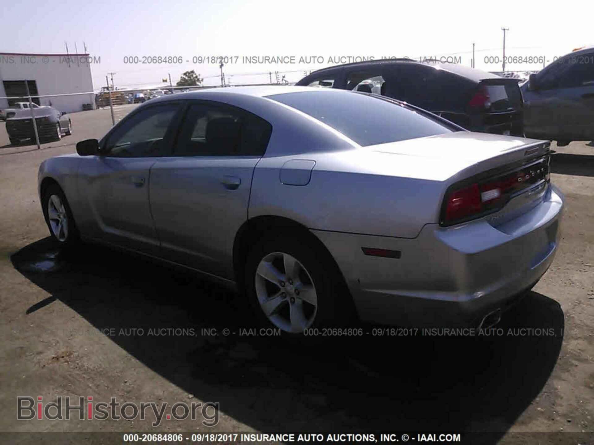 2011 Dodge Charger - VIN: 2B3CL3CG9BH550005 - Фото 3