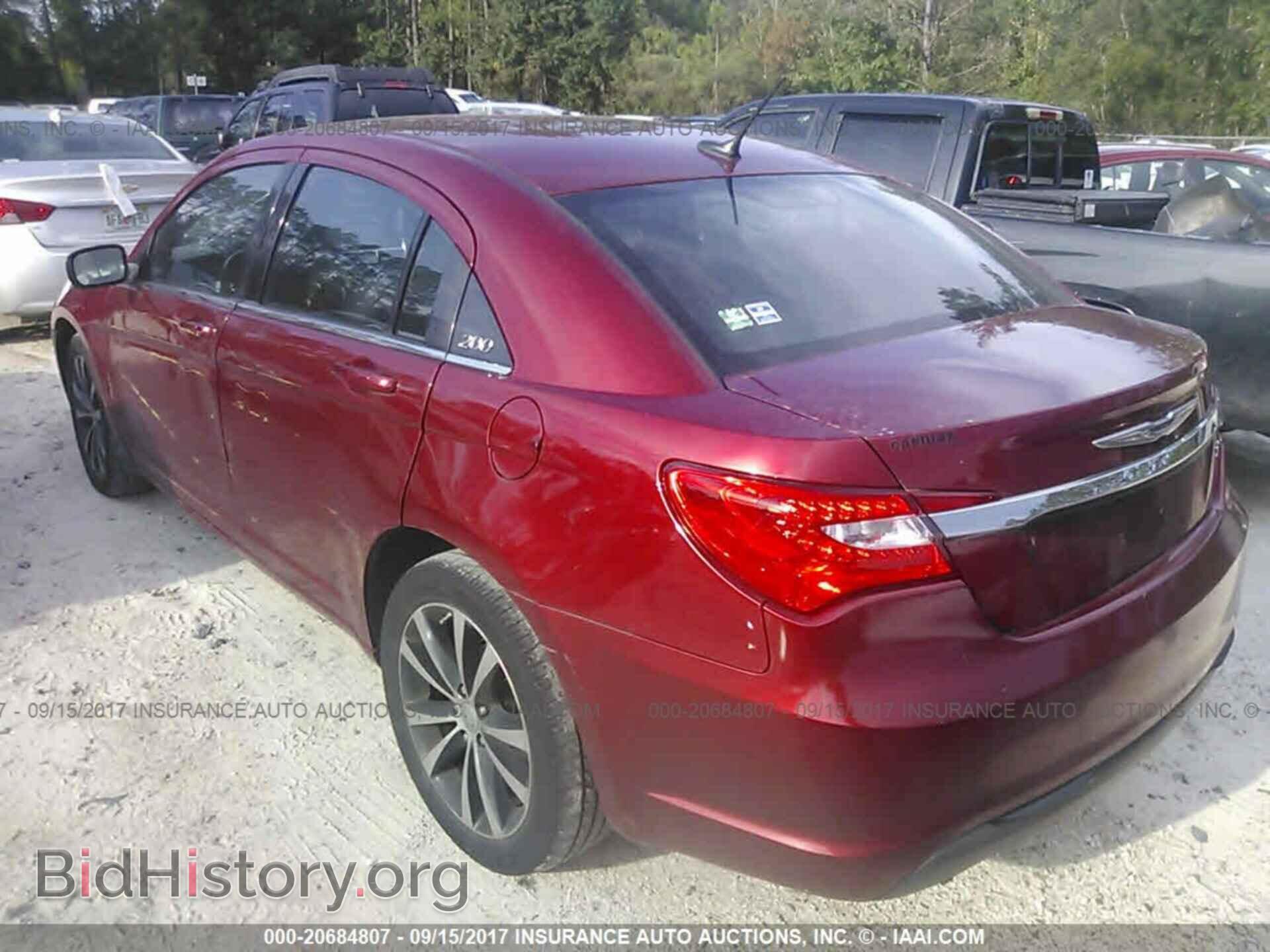 2013 Chrysler 200 - VIN: 1C3CCBBG2DN720116 - Photo 3