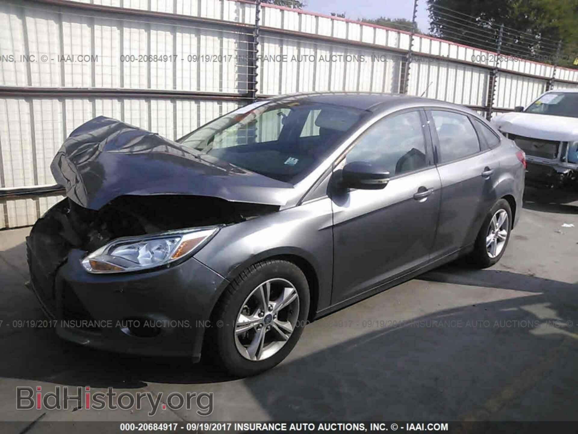 2014 Ford Focus - VIN: 1FADP3F2XEL180381 - Фото 2